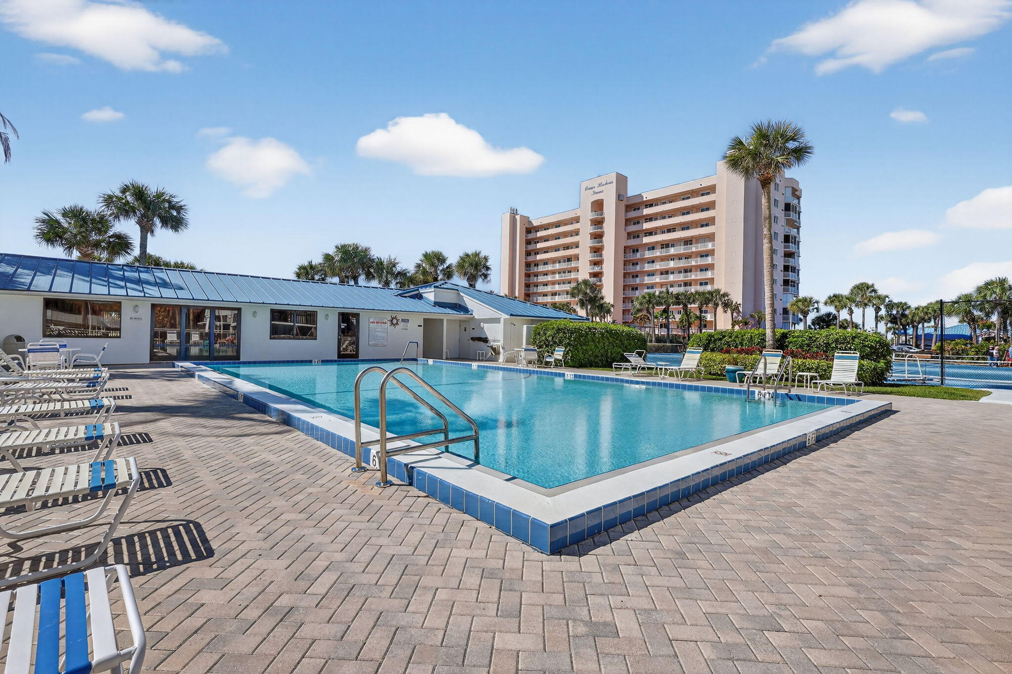 OCEAN HARBOUR CONDOMINIUM B - Residential