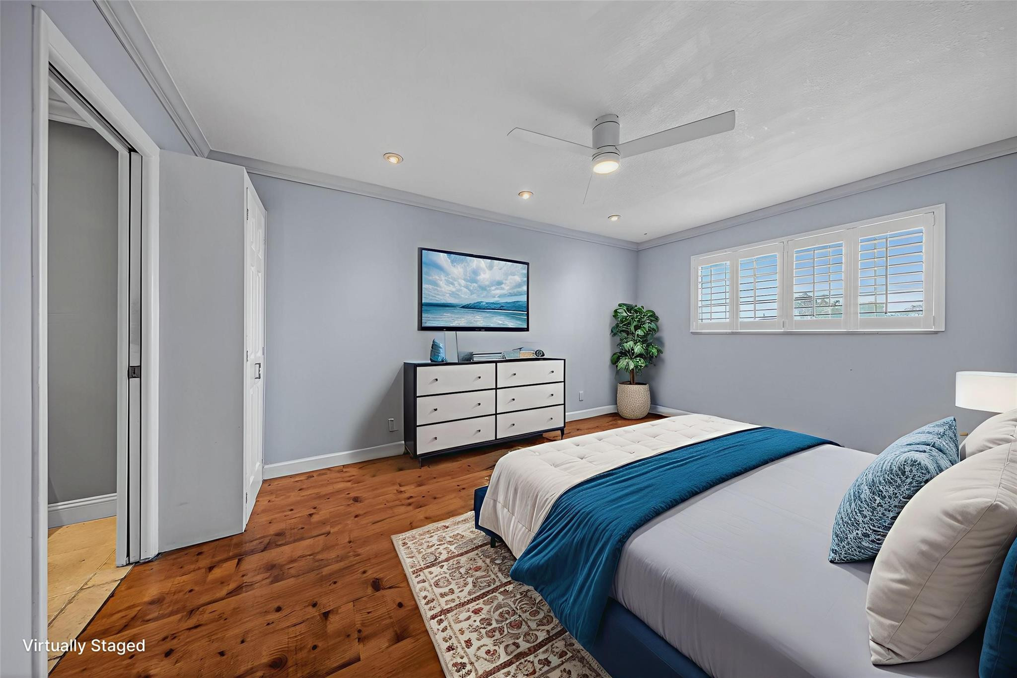 River Manor - Residential