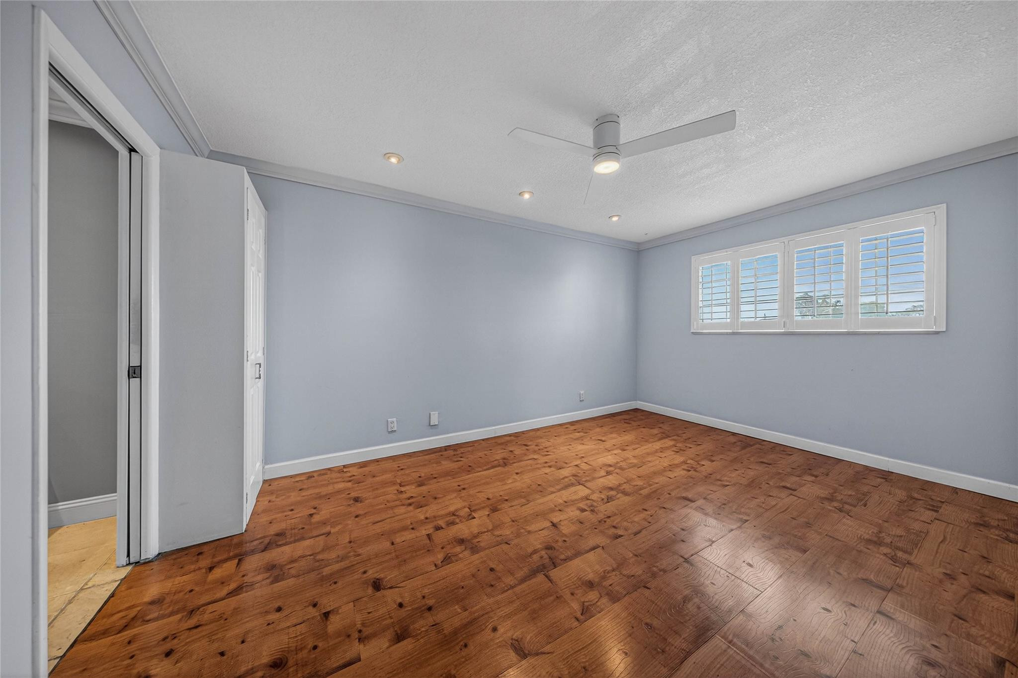 River Manor - Residential