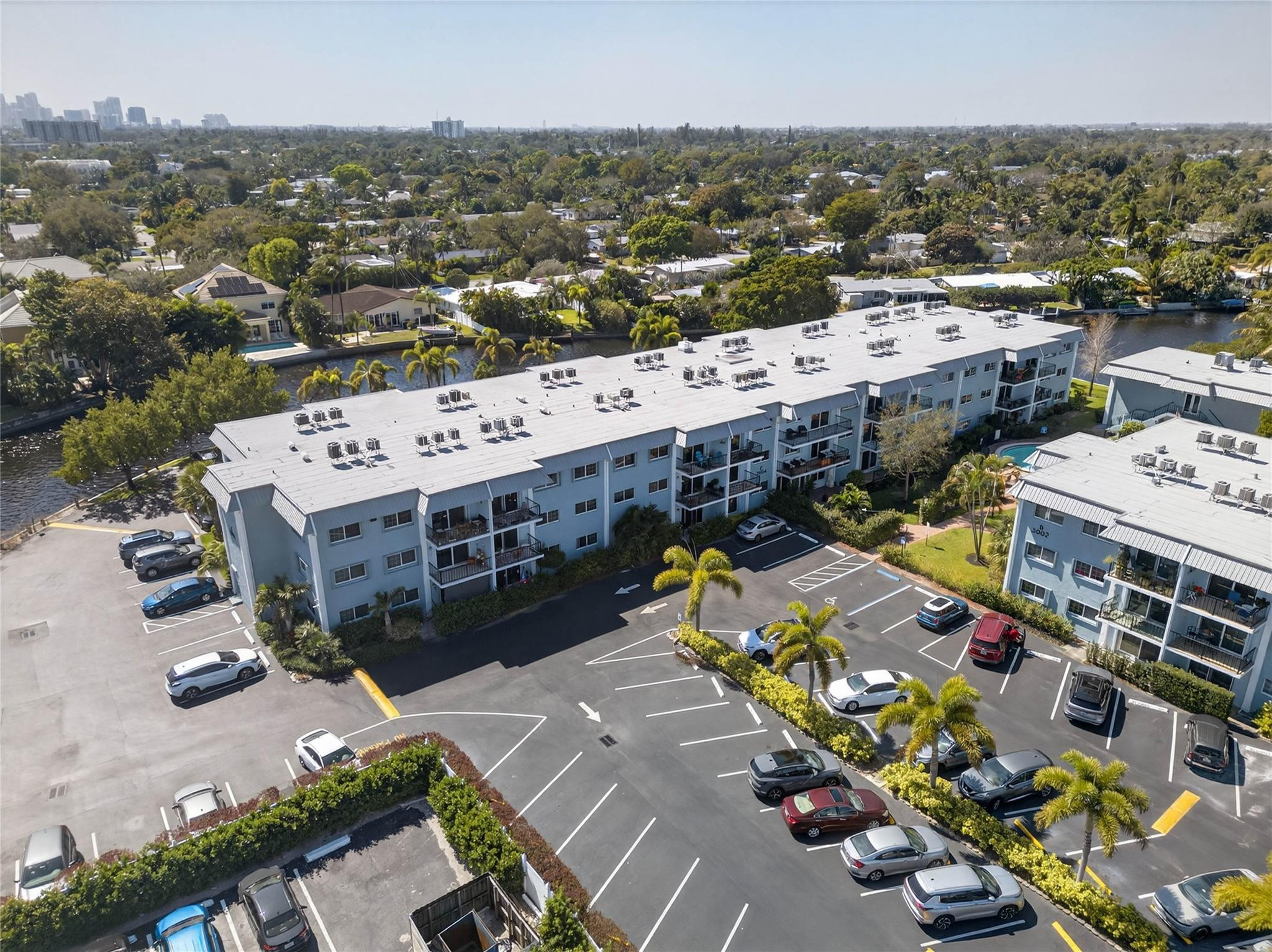 River Manor - Residential