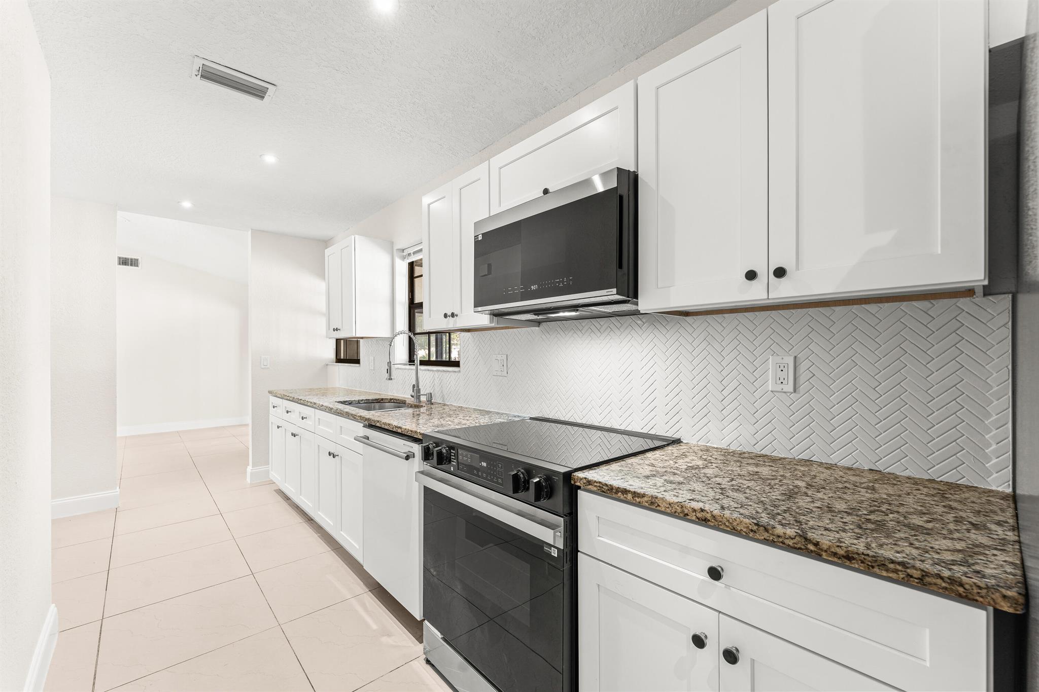 THE ACREAGE - Residential