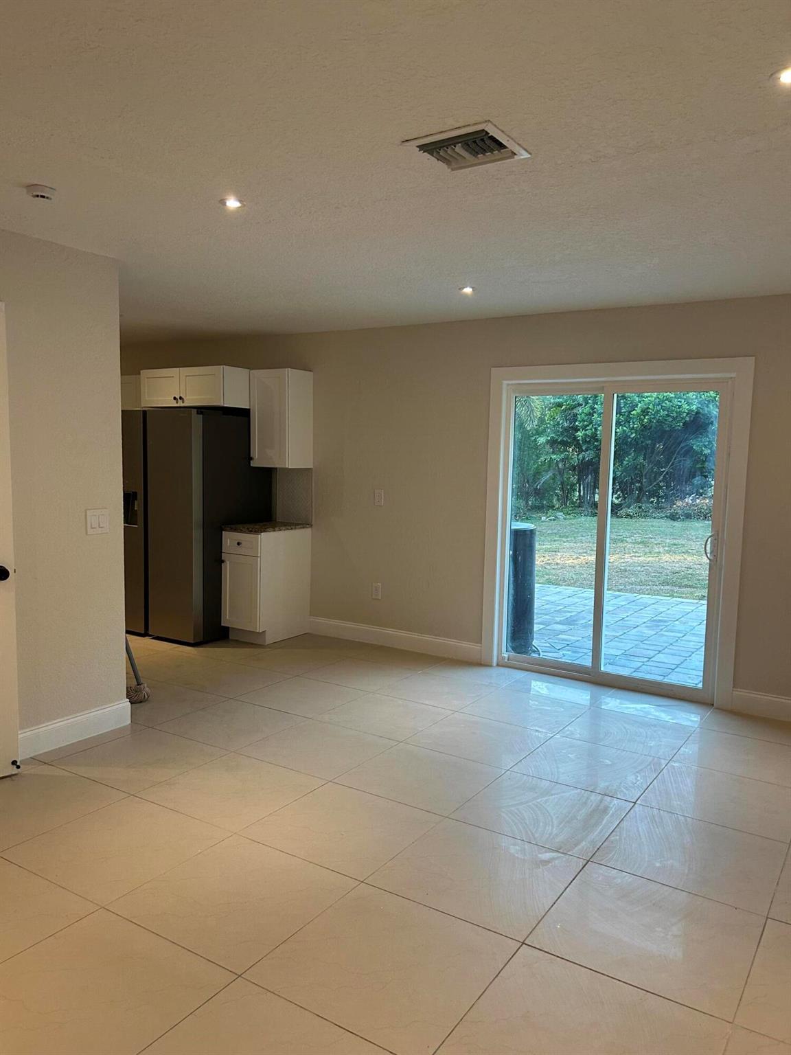 THE ACREAGE - Residential