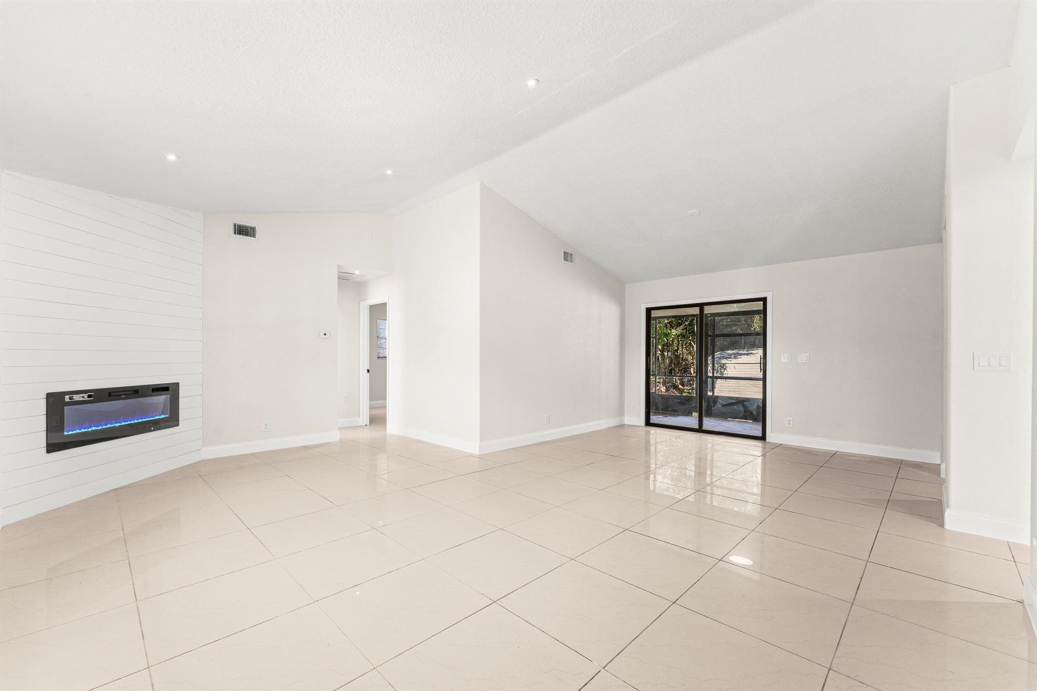 THE ACREAGE - Residential