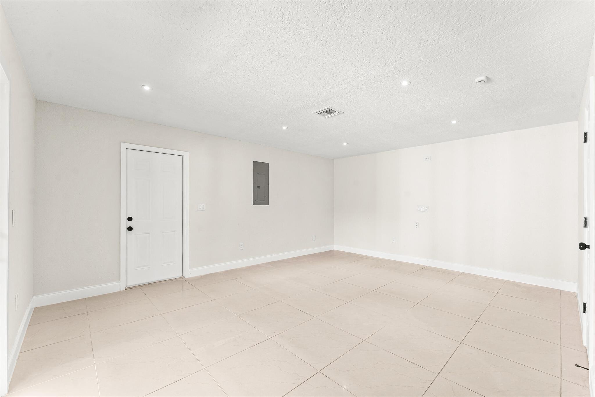 THE ACREAGE - Residential