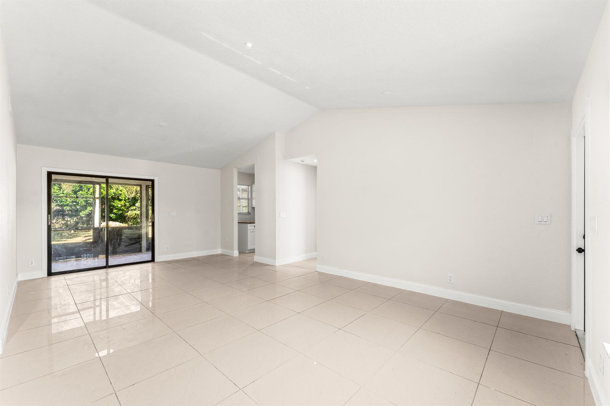 THE ACREAGE - Residential