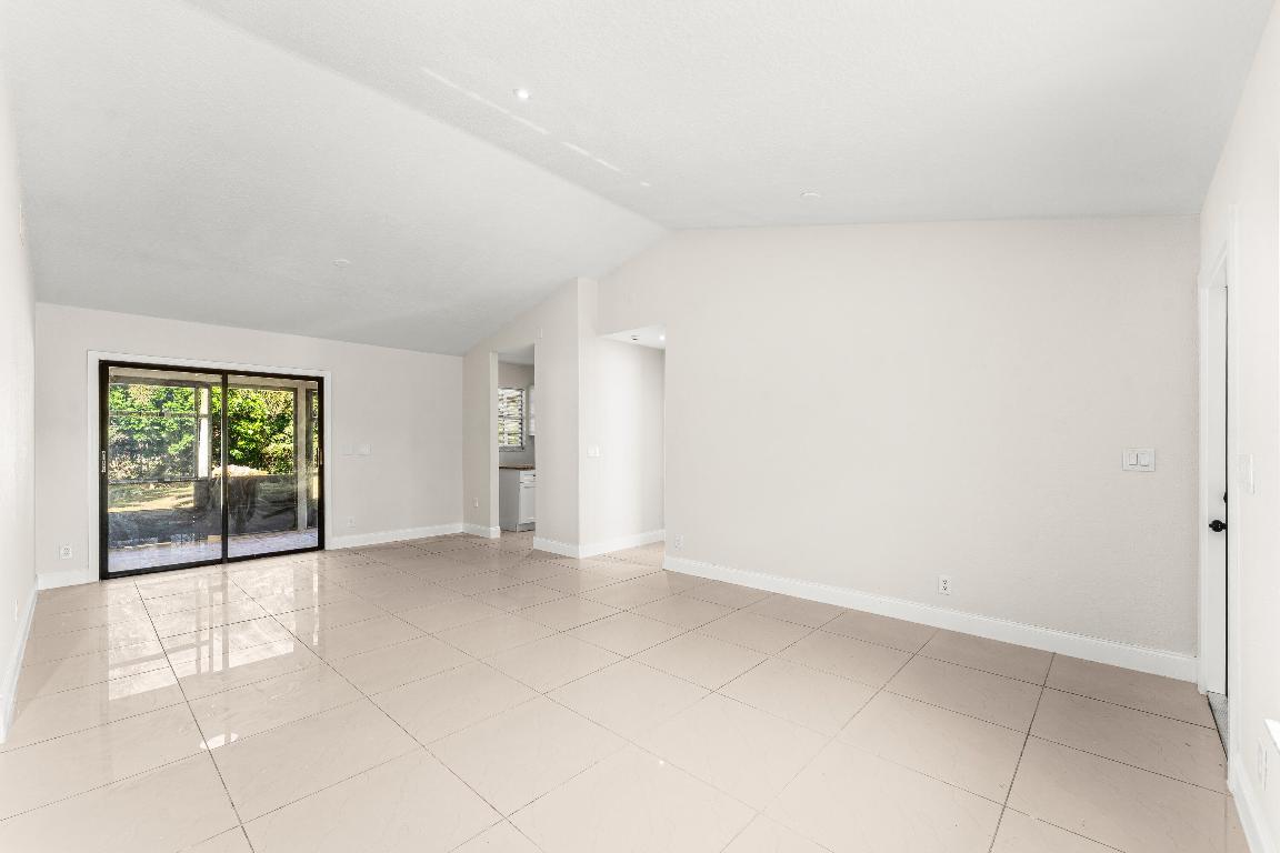 THE ACREAGE - Residential