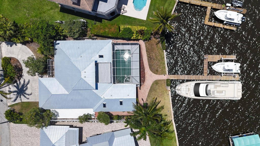 Photo of 30 SW Riverway Boulevard, Palm City, FL 34990 (MLS # R10998223)