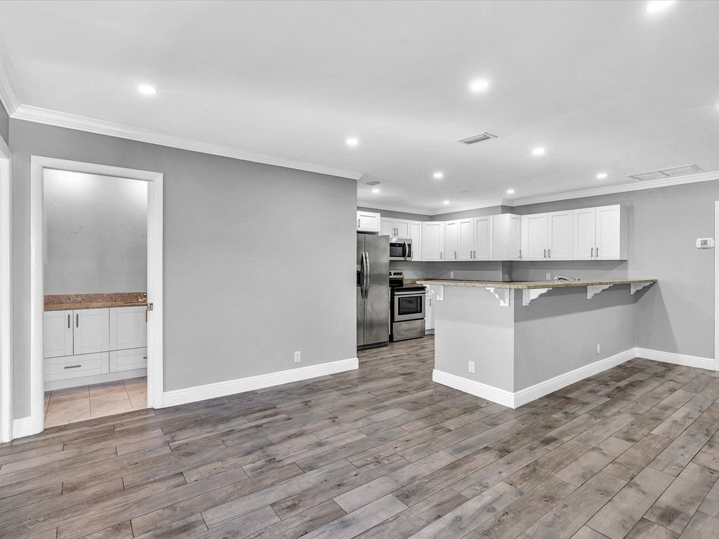 Photo of 3880 NW 79th Avenue #N-s, Coral Springs, FL 33065 (MLS # B26007540)
