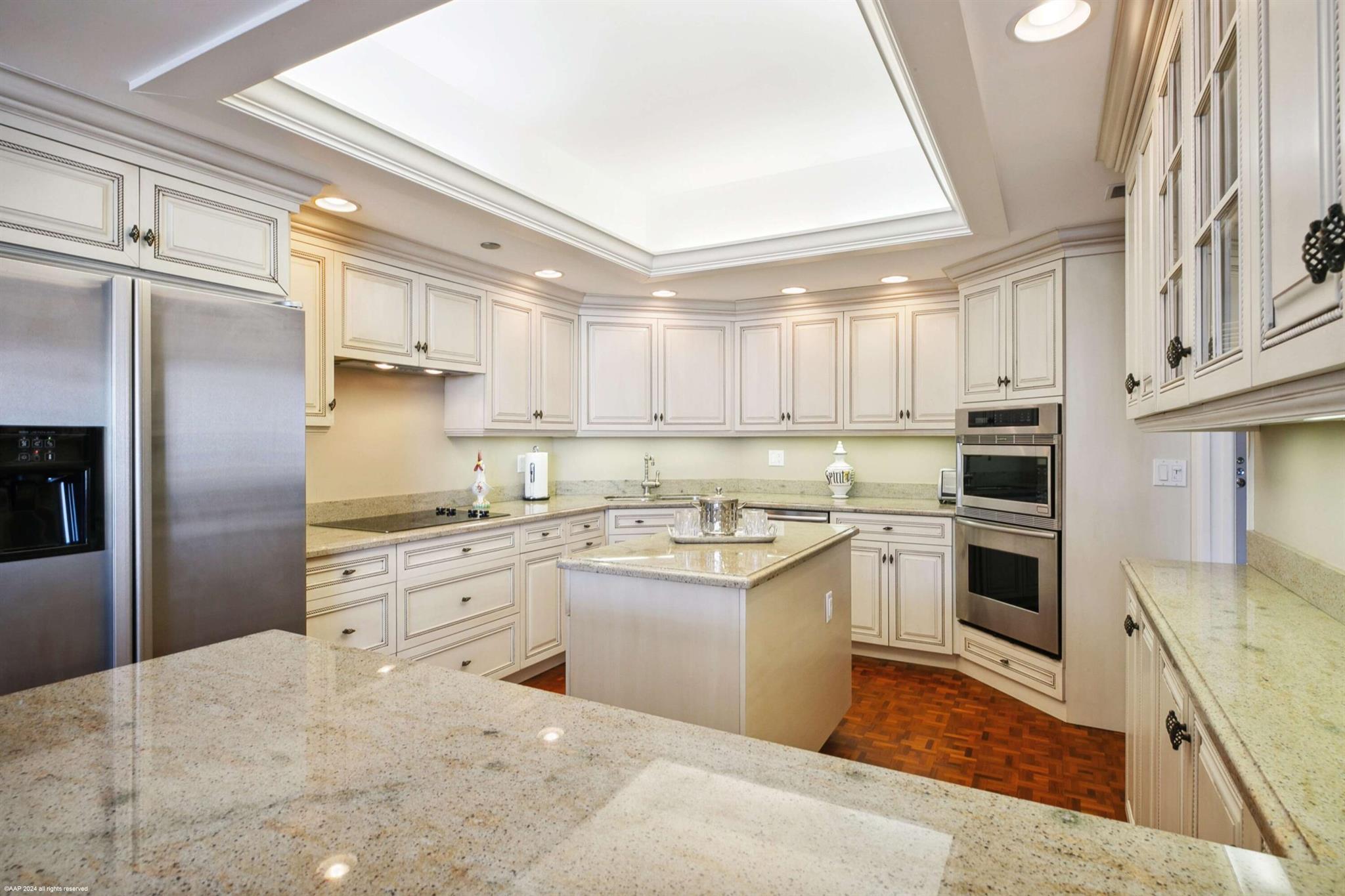 TWENTY ONE HUNDRED CONDO - Residential