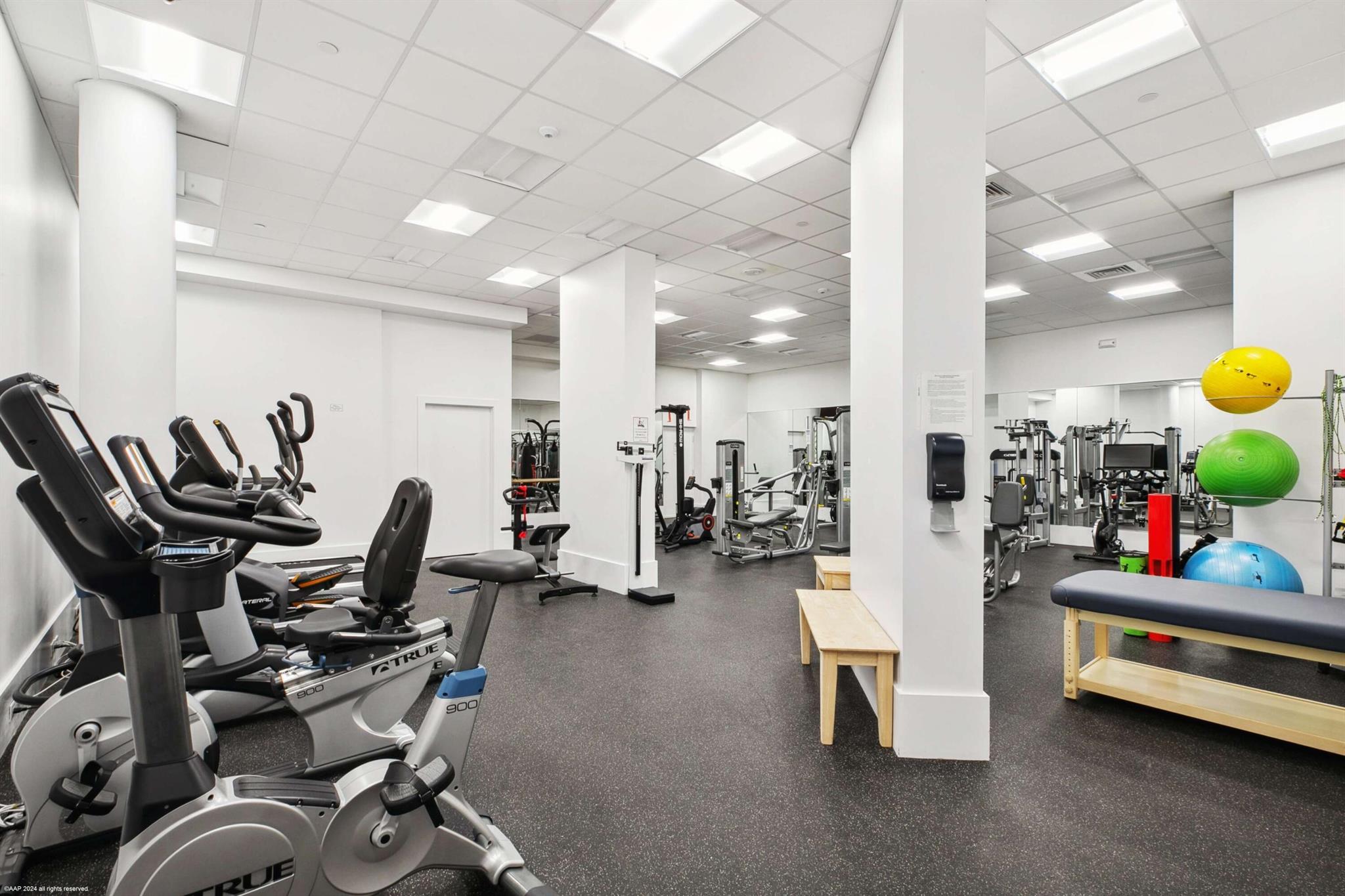 TWENTY ONE HUNDRED CONDO - Residential