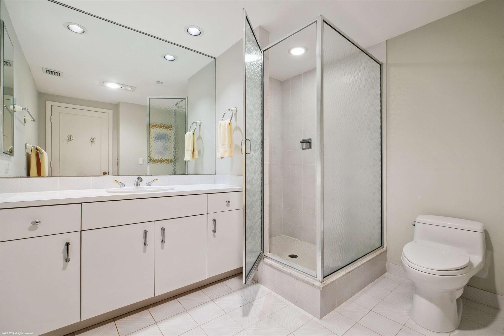 TWENTY ONE HUNDRED CONDO - Residential