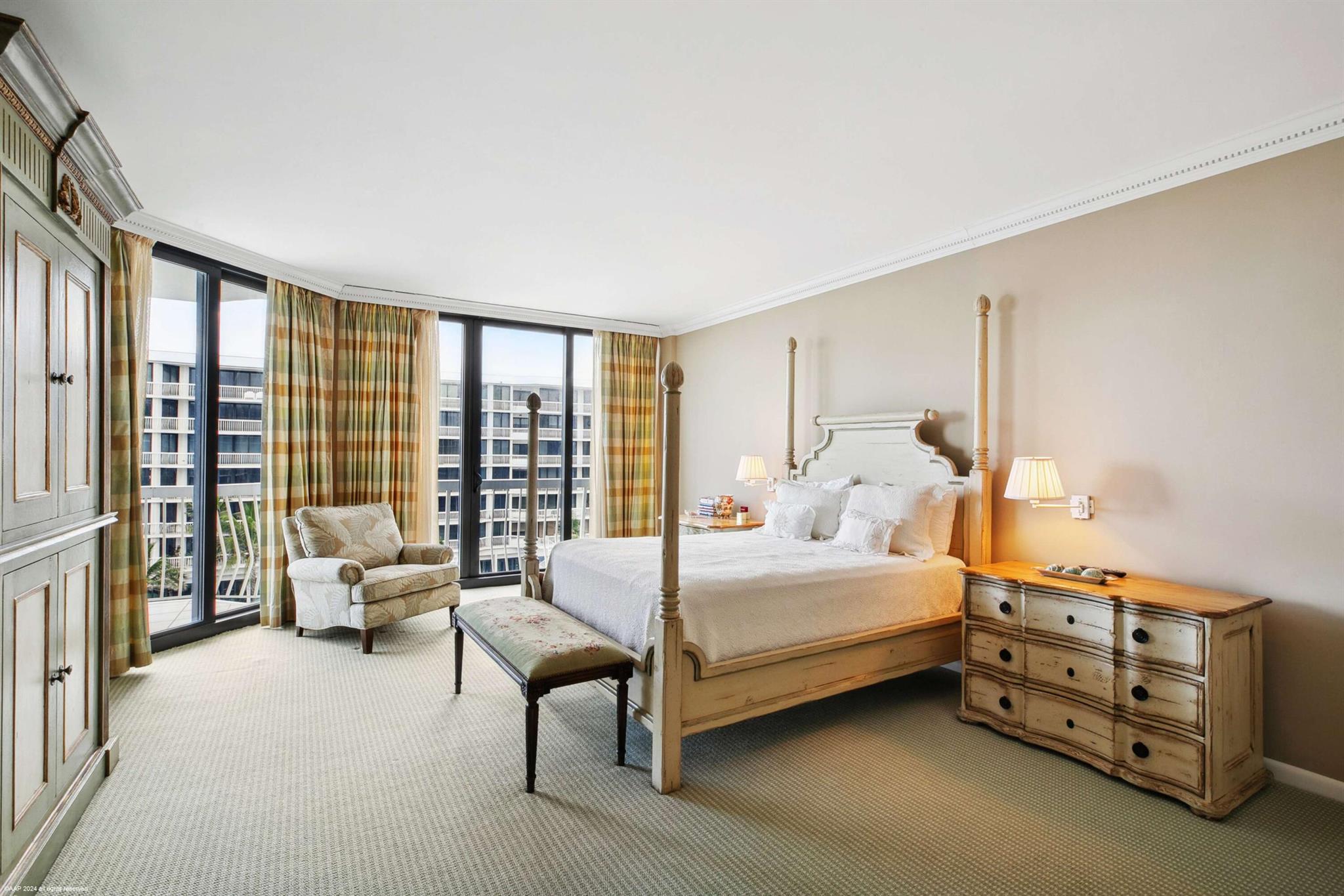 TWENTY ONE HUNDRED CONDO - Residential