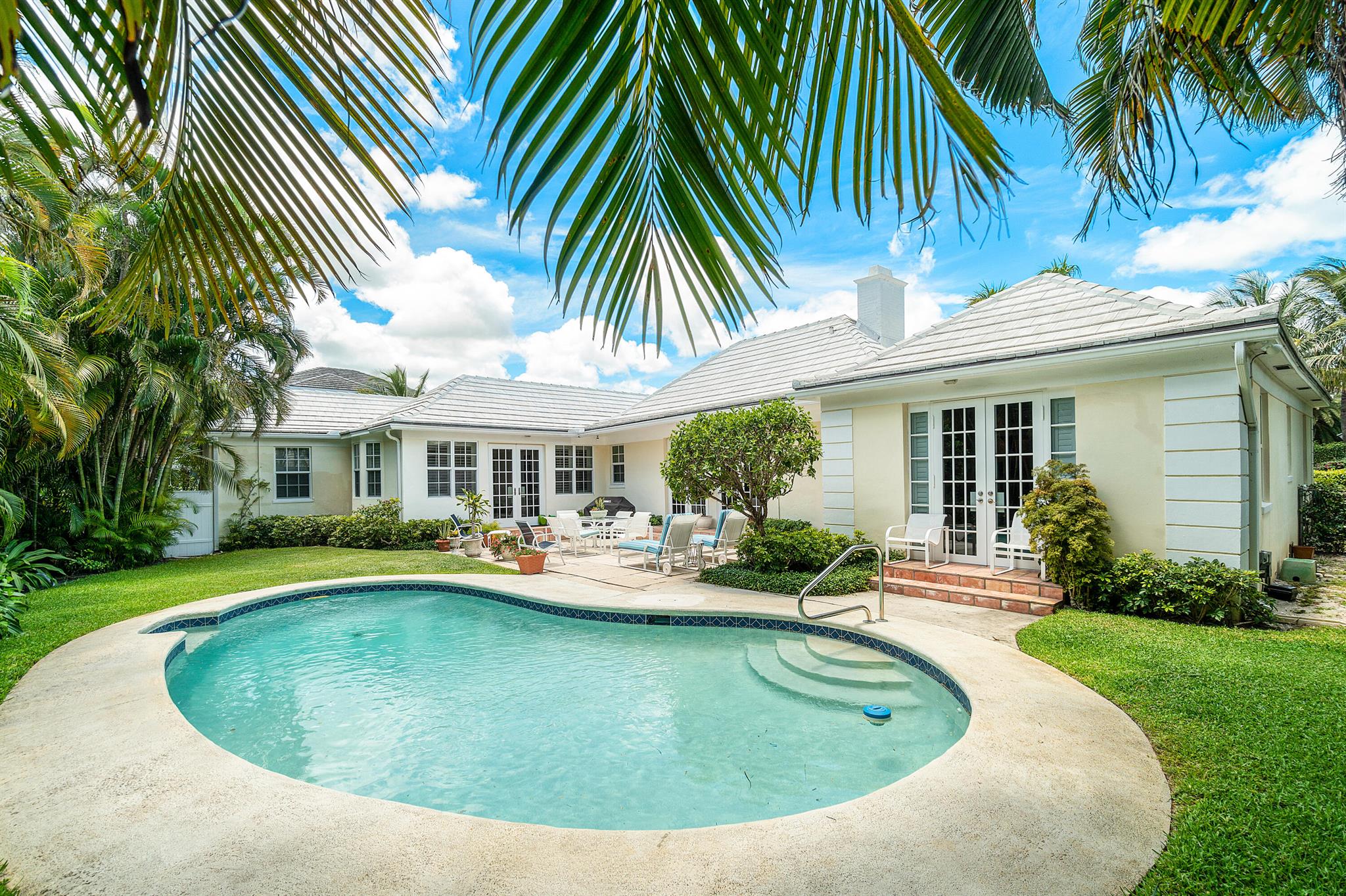 230 Plantation Road