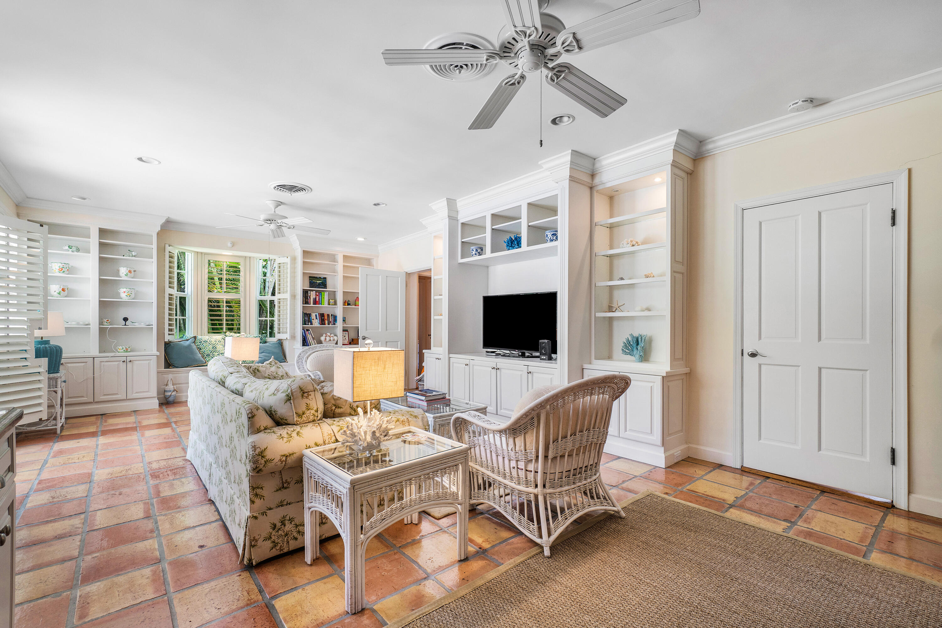 EAST SHORE - Residential