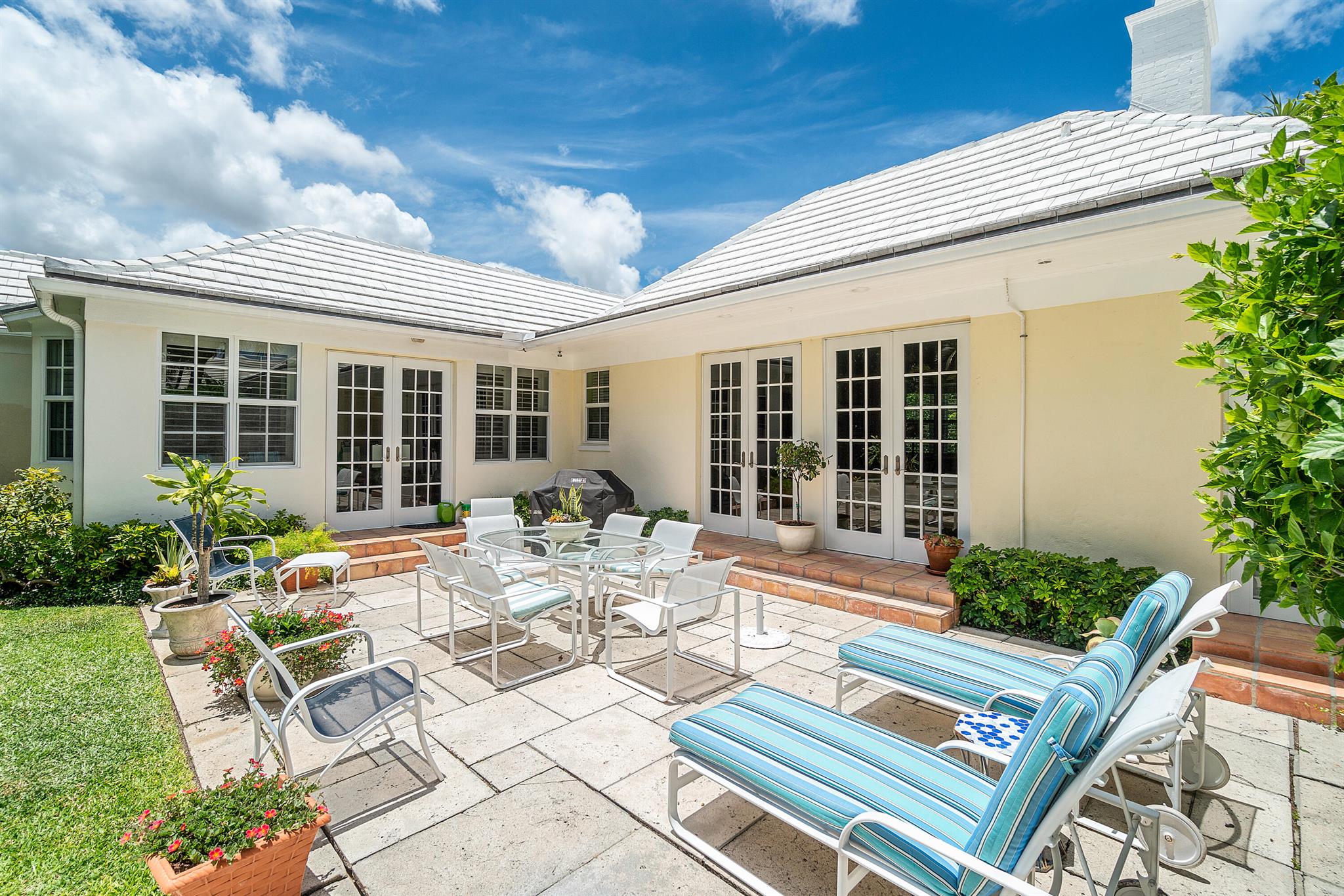 230 Plantation Road