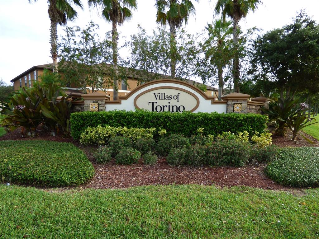 BEAUTIFUL 2 BEDROOM 2.5 BATH *1 CAR GARAGE TOWNHOUSE FOR RENT * PET FRIENDLY * COMMUNITY POOL* TWO MASTER BEDROOMS,* WASHER/DRYER* *VOLUME ENTRY, TONS OF NATURAL LIGHT, BEAUTIFUL LAKE VIEW FROM LIVING ROOM & KITCHEN. TORINO ST LUCIE WEST AREA!