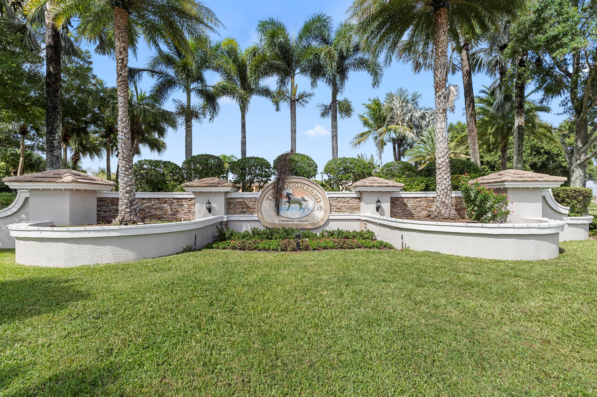 THOROUGHBRED LAKE ESTATES - Residential