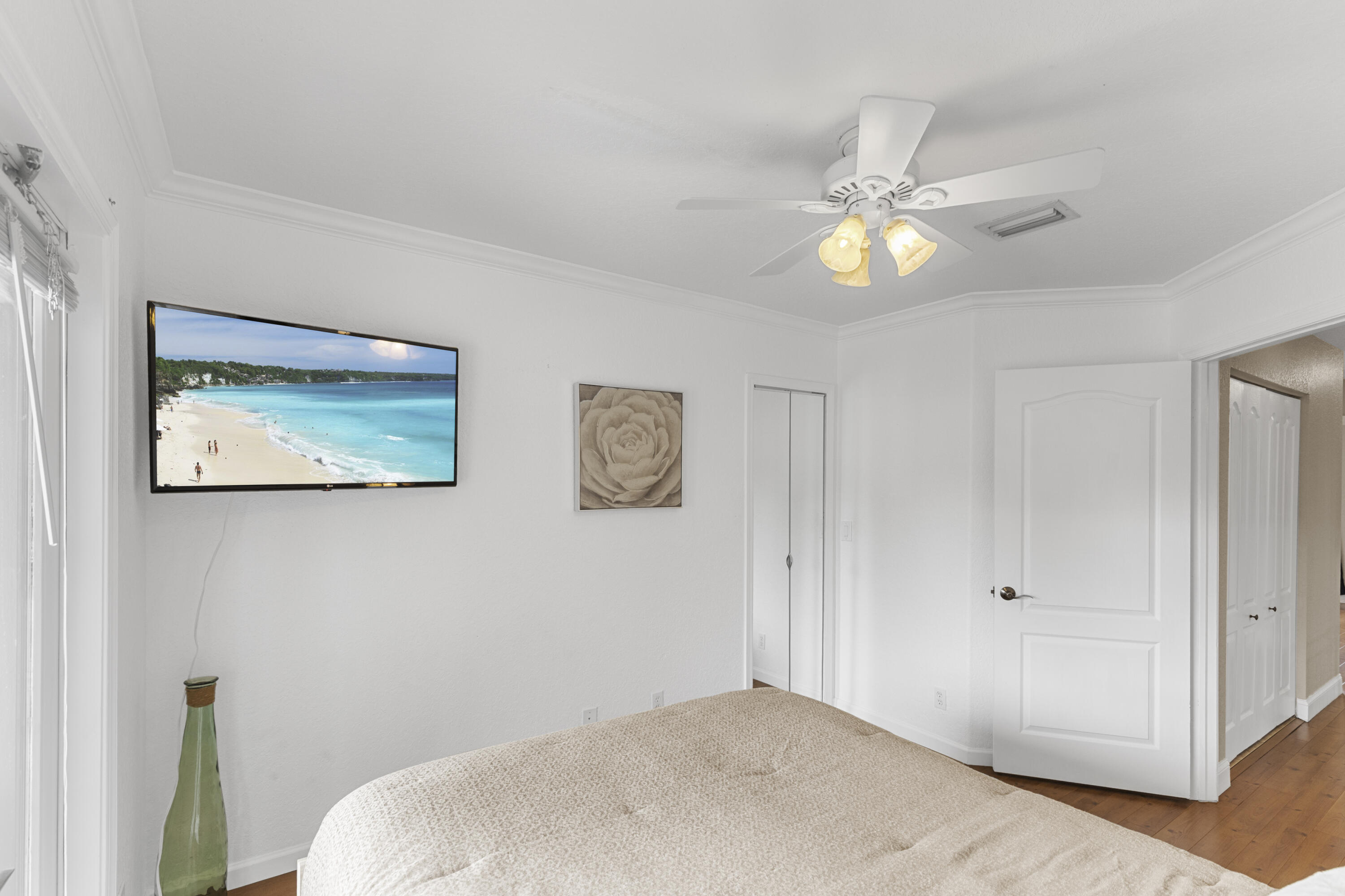 THOROUGHBRED LAKE ESTATES 1 - Residential