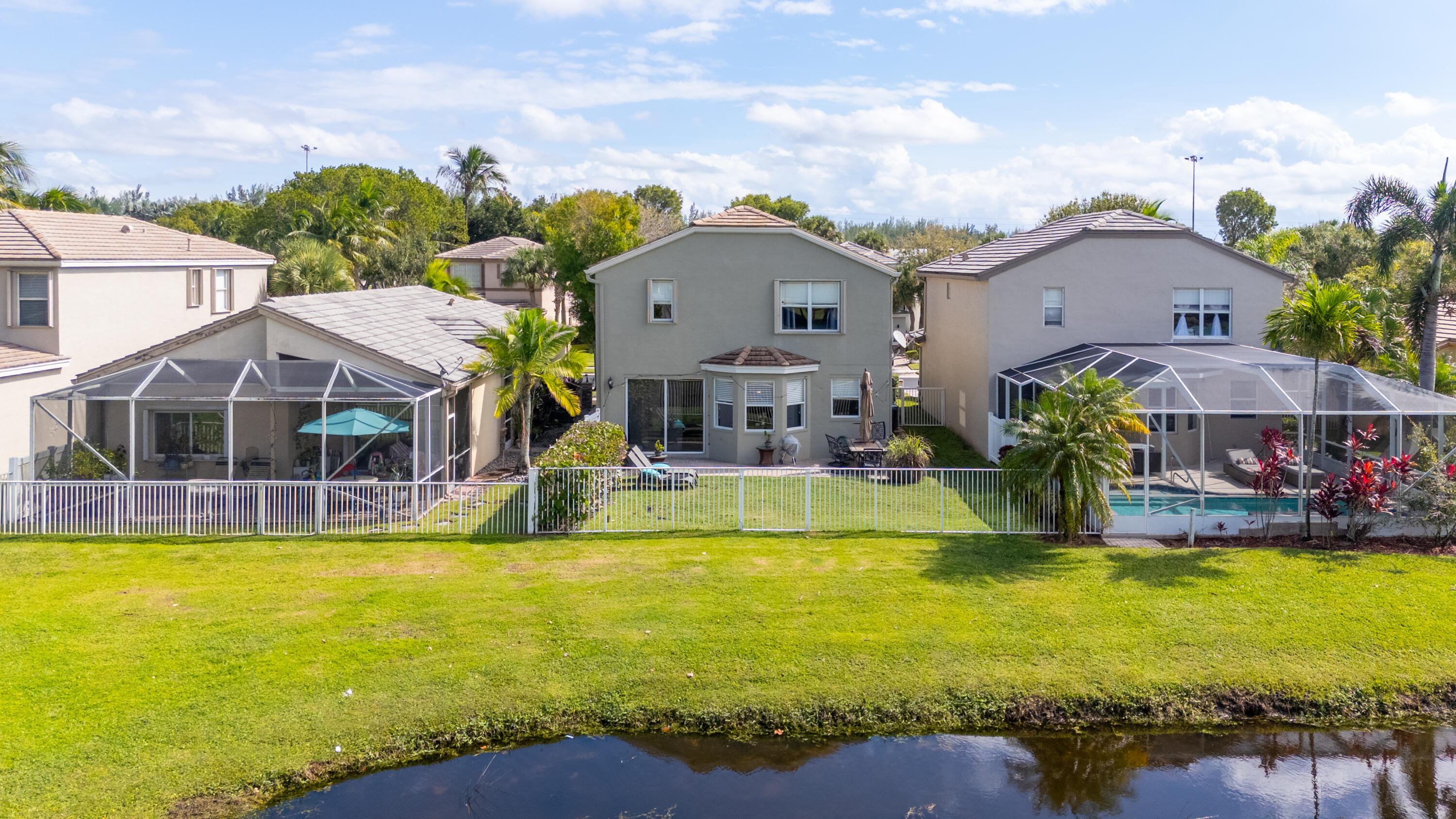 THOROUGHBRED LAKE ESTATES 1 - Residential