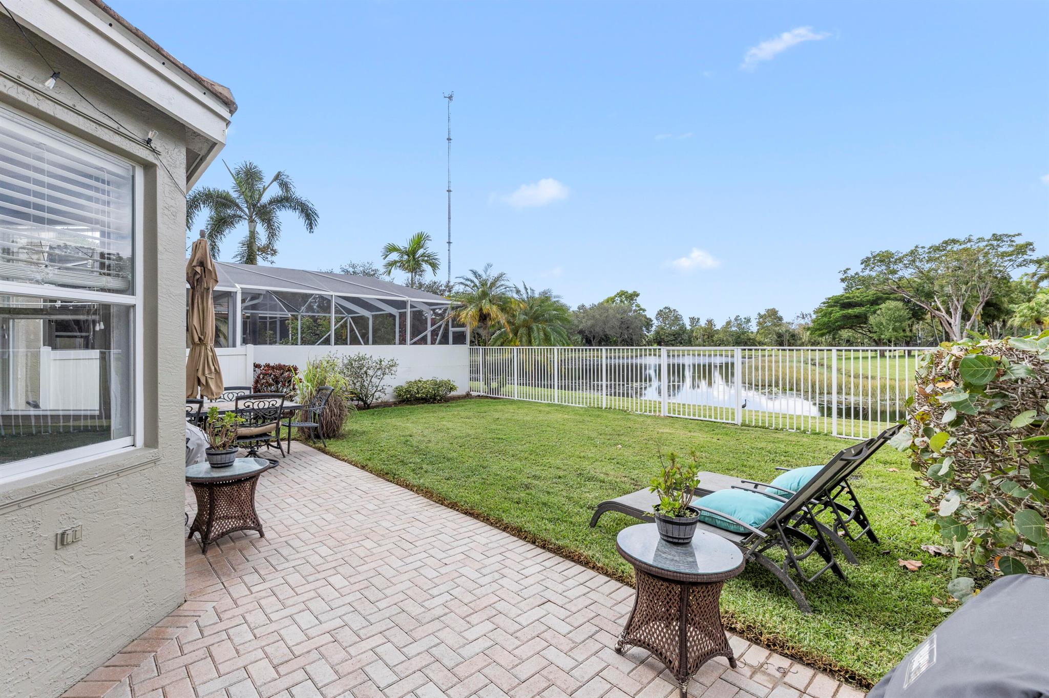 THOROUGHBRED LAKE ESTATES - Residential