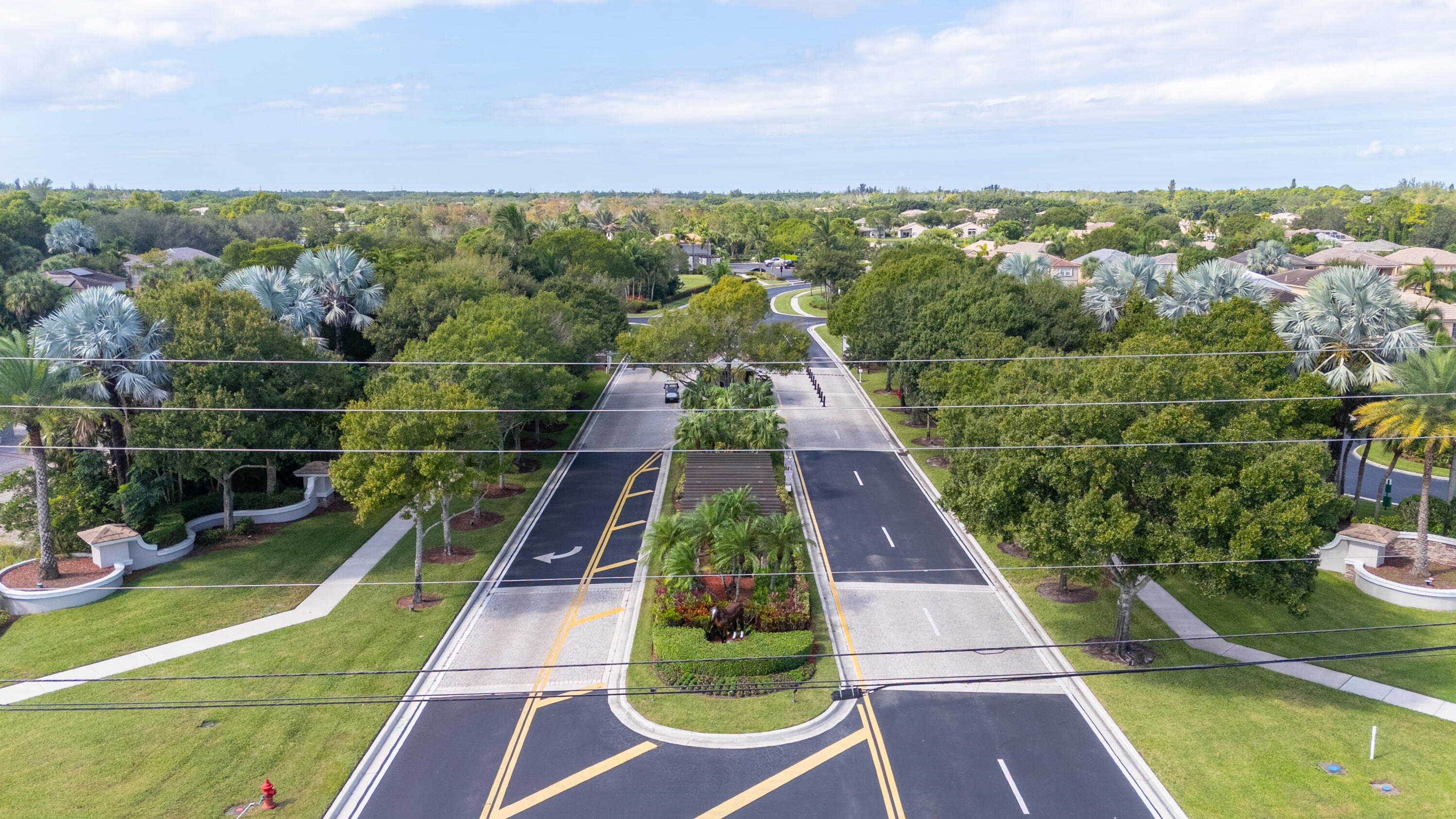 THOROUGHBRED LAKE ESTATES 1 - Residential