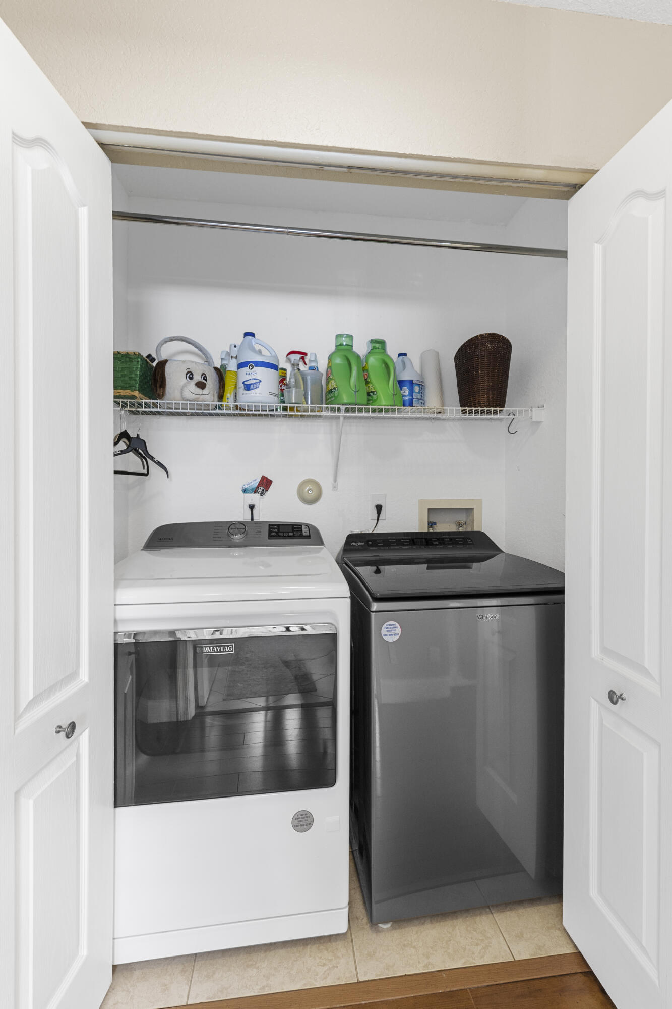 THOROUGHBRED LAKE ESTATES 1 - Residential