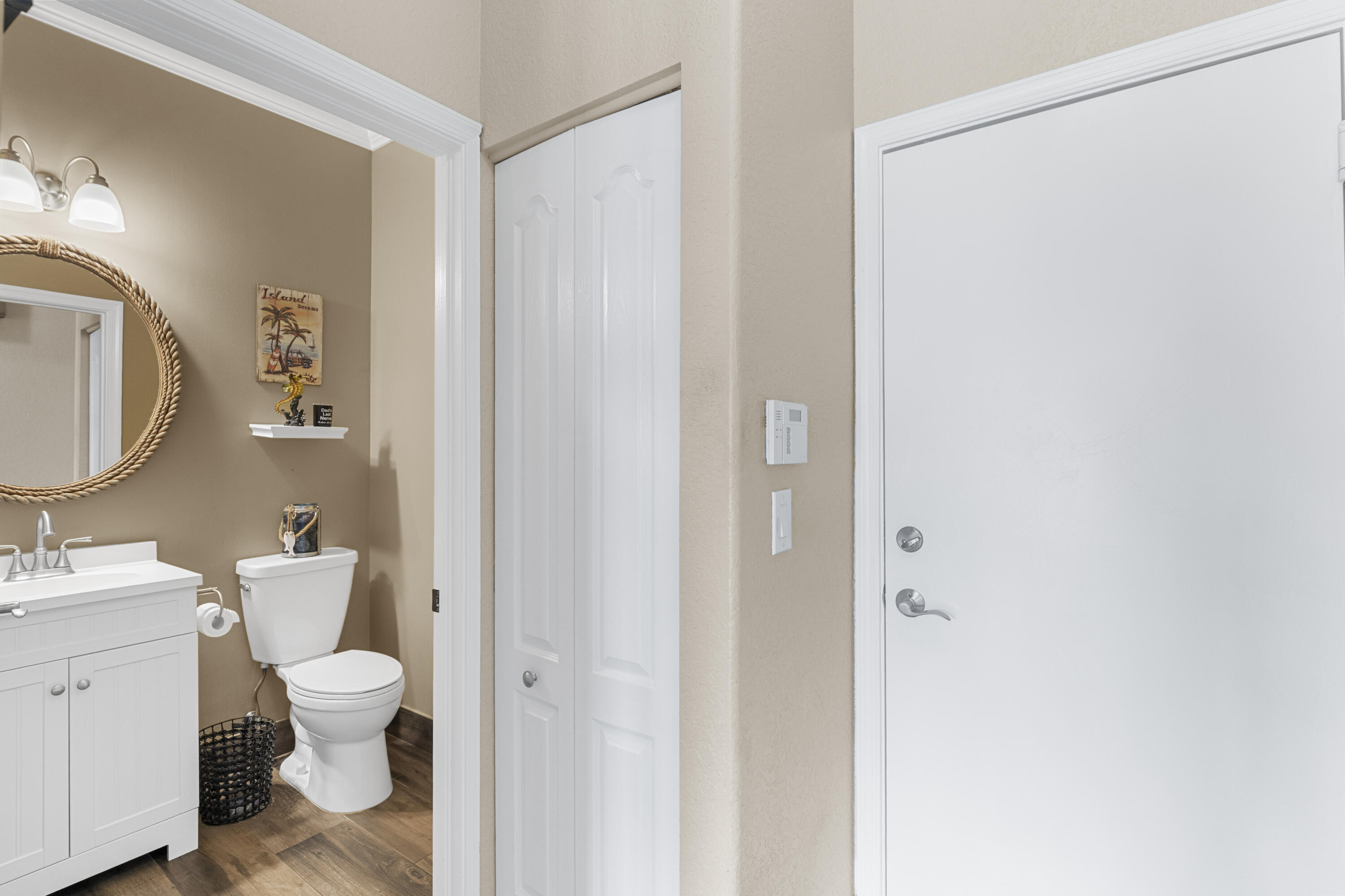 THOROUGHBRED LAKE ESTATES 1 - Residential