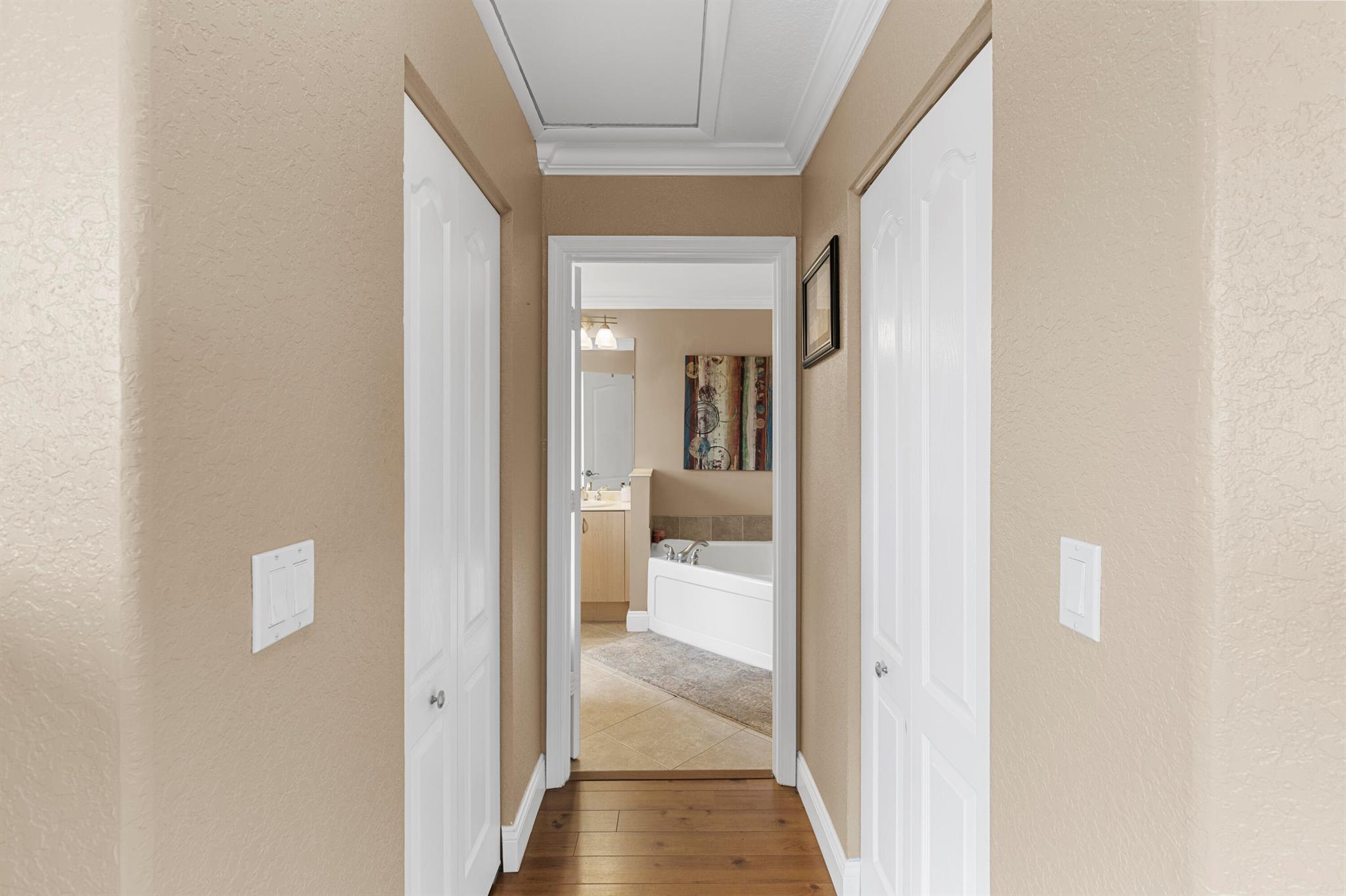 THOROUGHBRED LAKE ESTATES - Residential