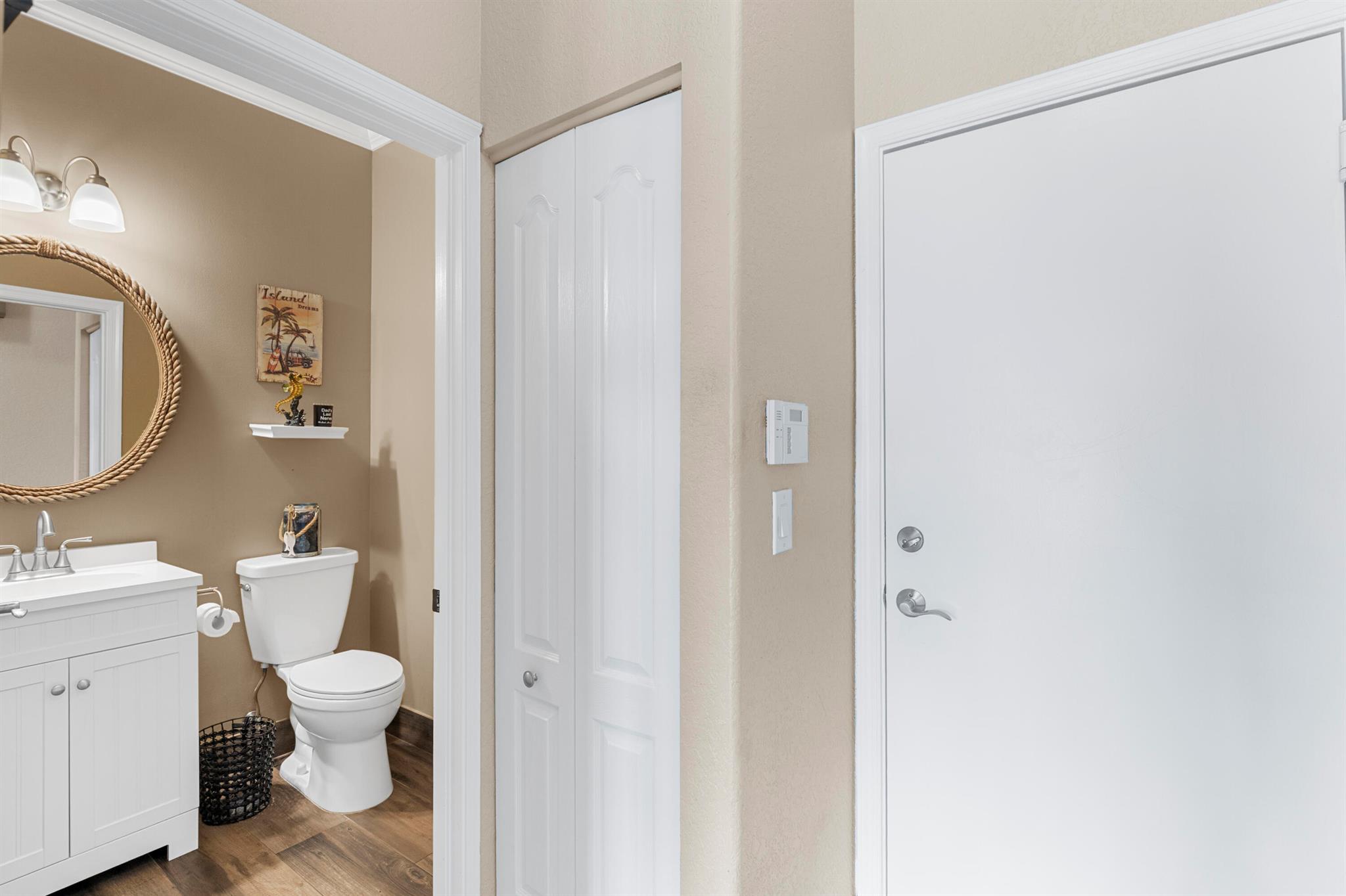 THOROUGHBRED LAKE ESTATES - Residential