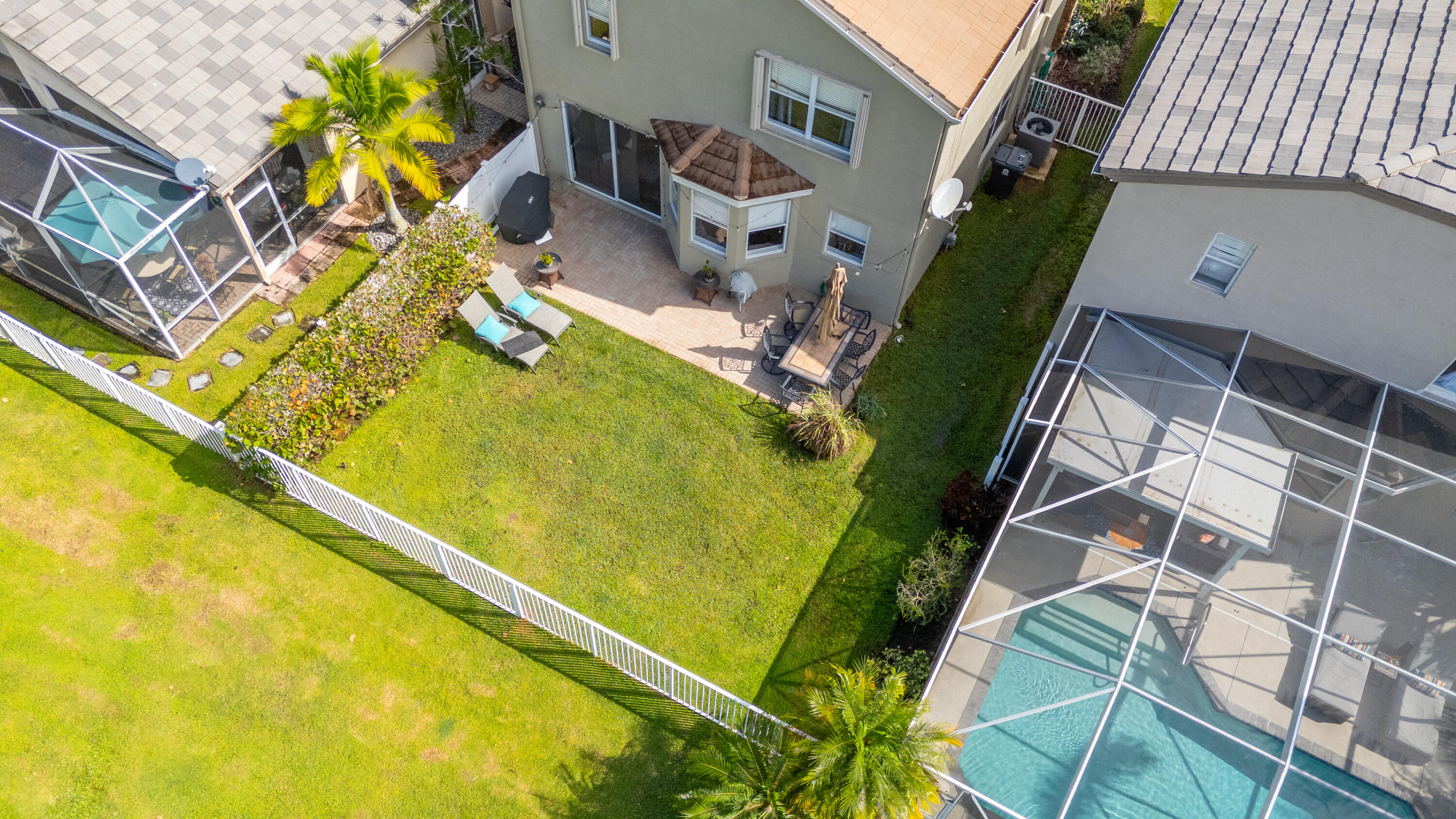 THOROUGHBRED LAKE ESTATES 1 - Residential