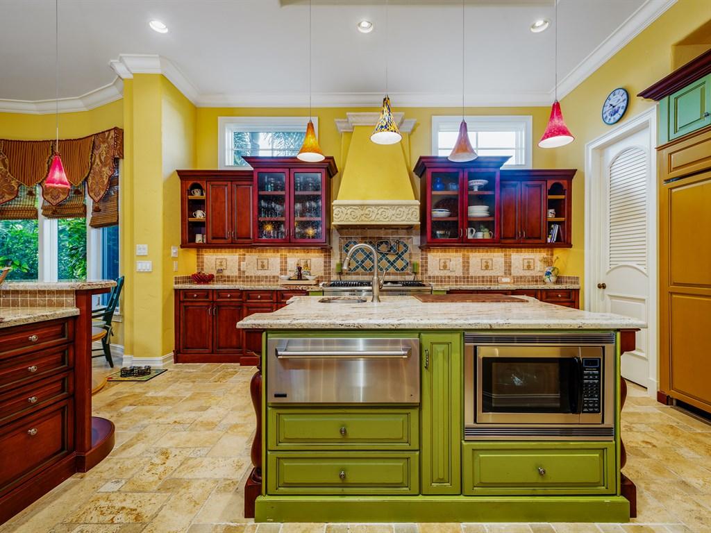 Royal Palm Yacht & Country Club - Residential