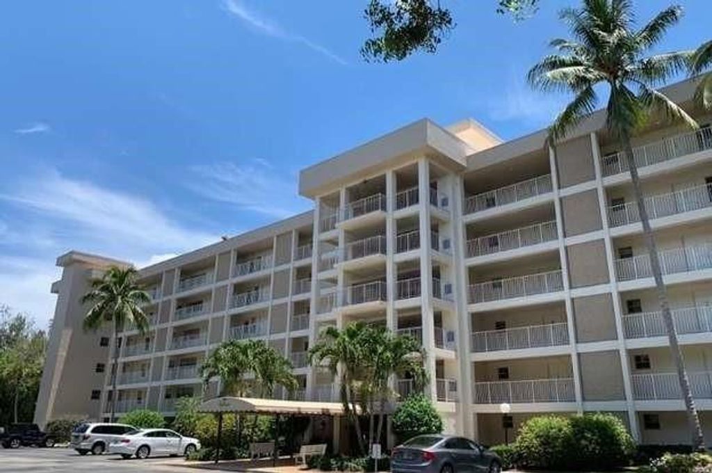 Photo of 2651 S Course Dr #608, Pompano Beach, FL 33069 (MLS # F10268082)