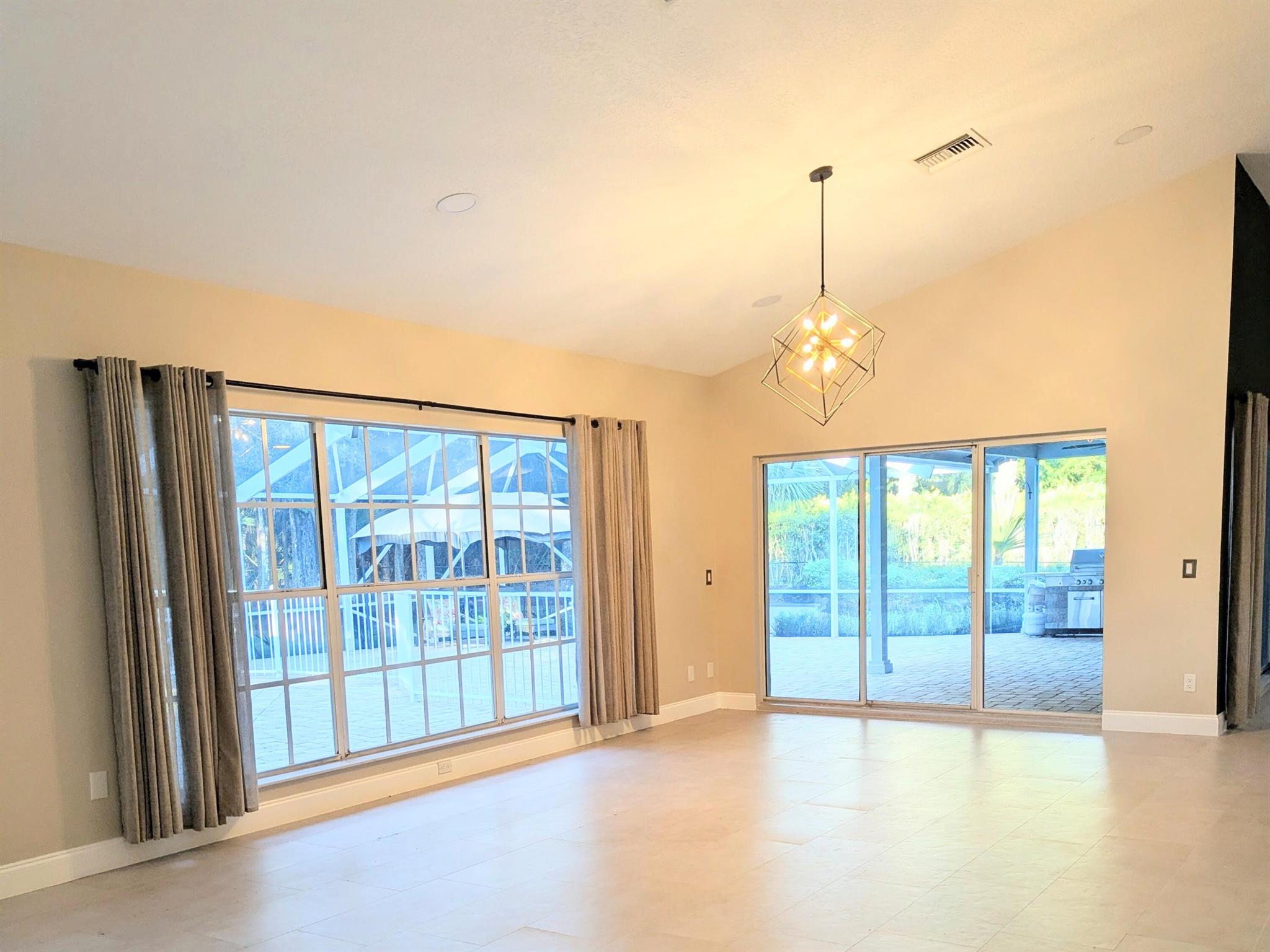 PADDOCK PARK 1 OF WELLING - Residential