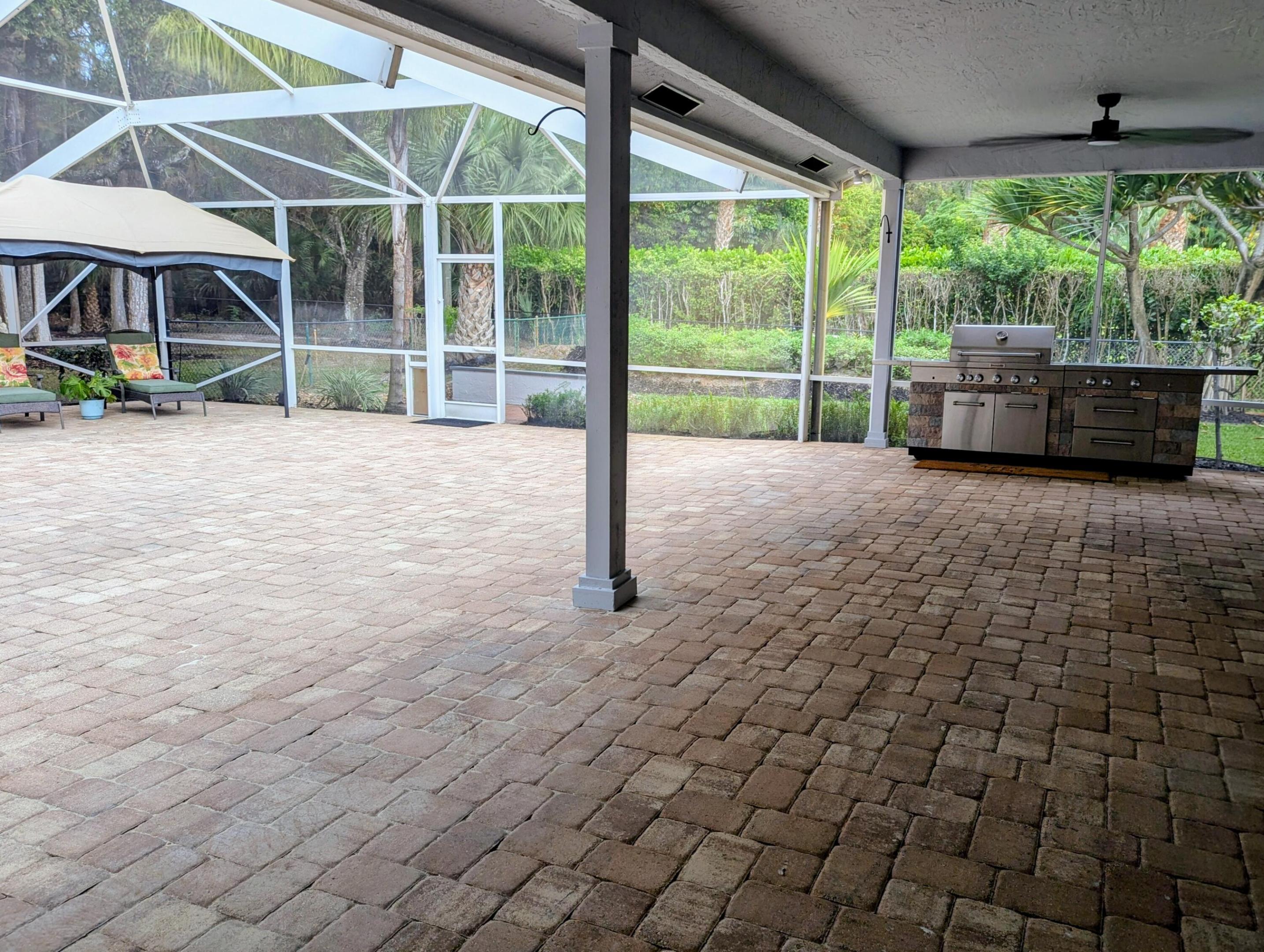 PADDOCK PARK 1 OF WELLINGTON - Residential