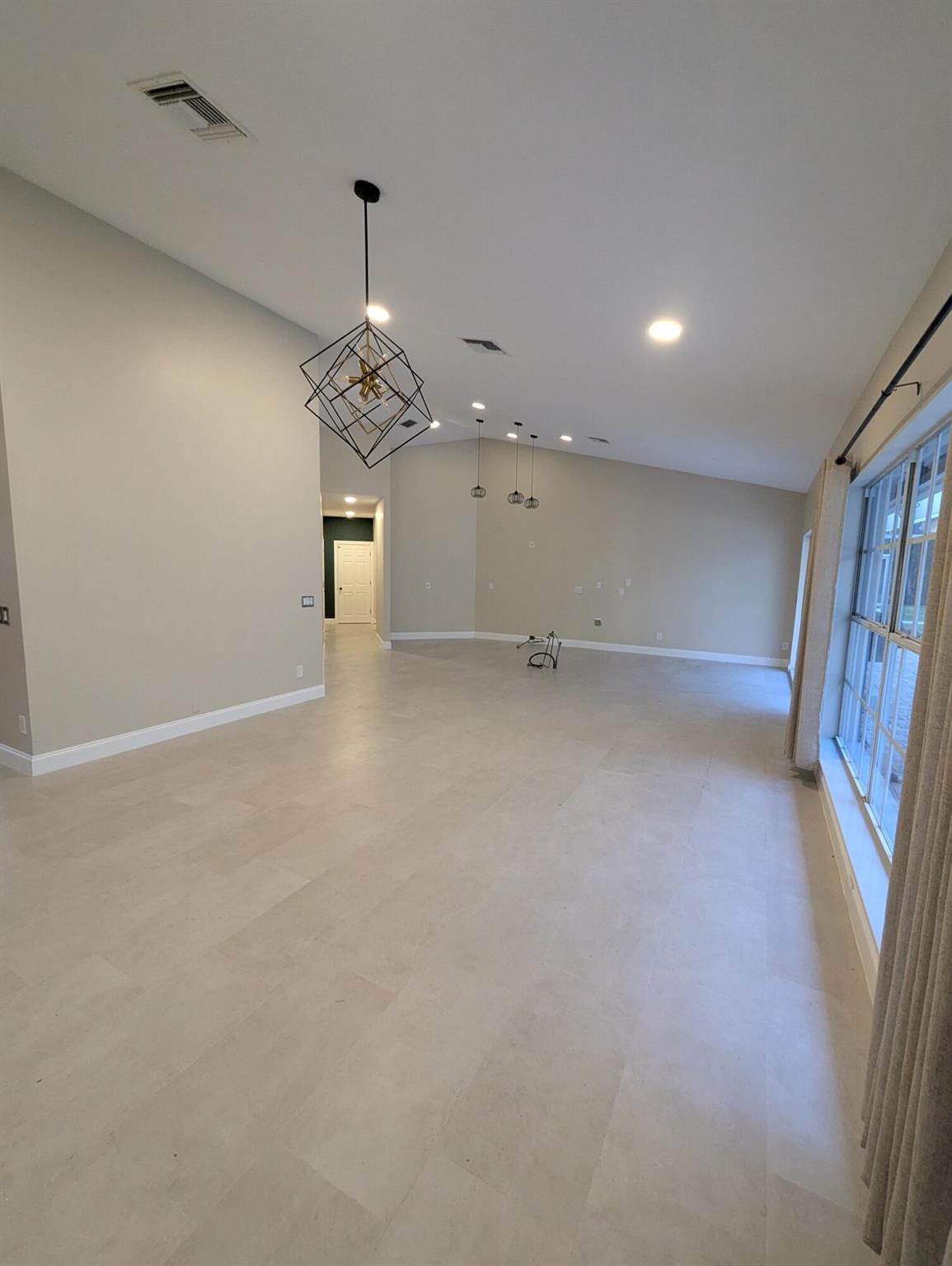 PADDOCK PARK 1 OF WELLING - Residential