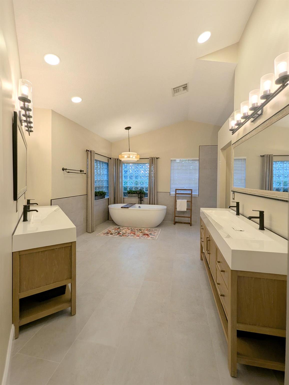 PADDOCK PARK 1 OF WELLING - Residential