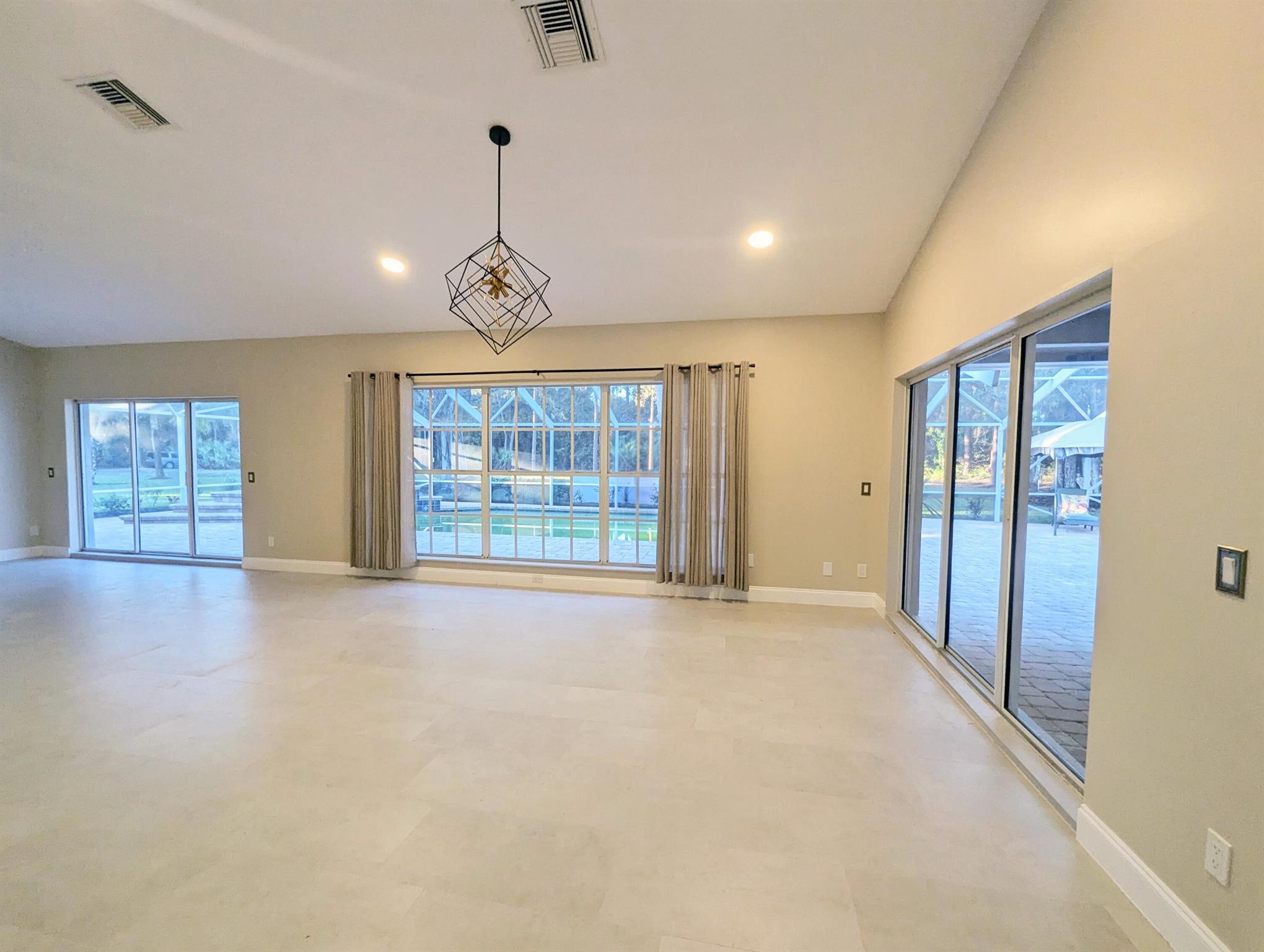 PADDOCK PARK 1 OF WELLING - Residential