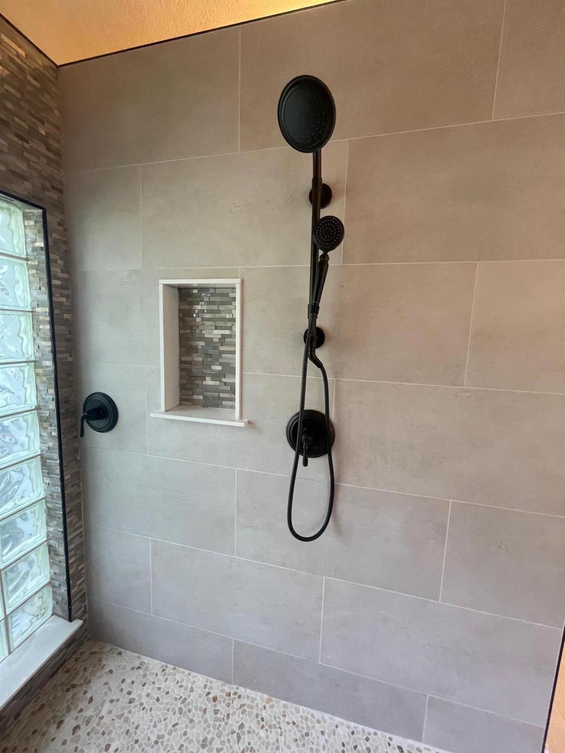 PADDOCK PARK 1 OF WELLING - Residential