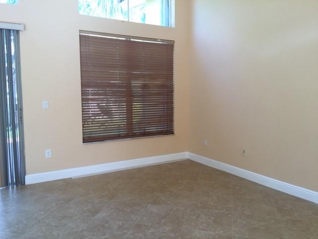 Sunset Lakes One 164-34 B - Residential Lease