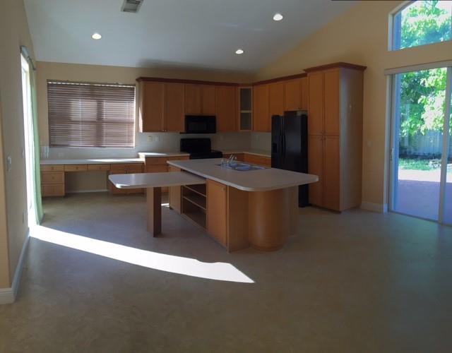 Sunset Lakes One 164-34 B - Residential Lease