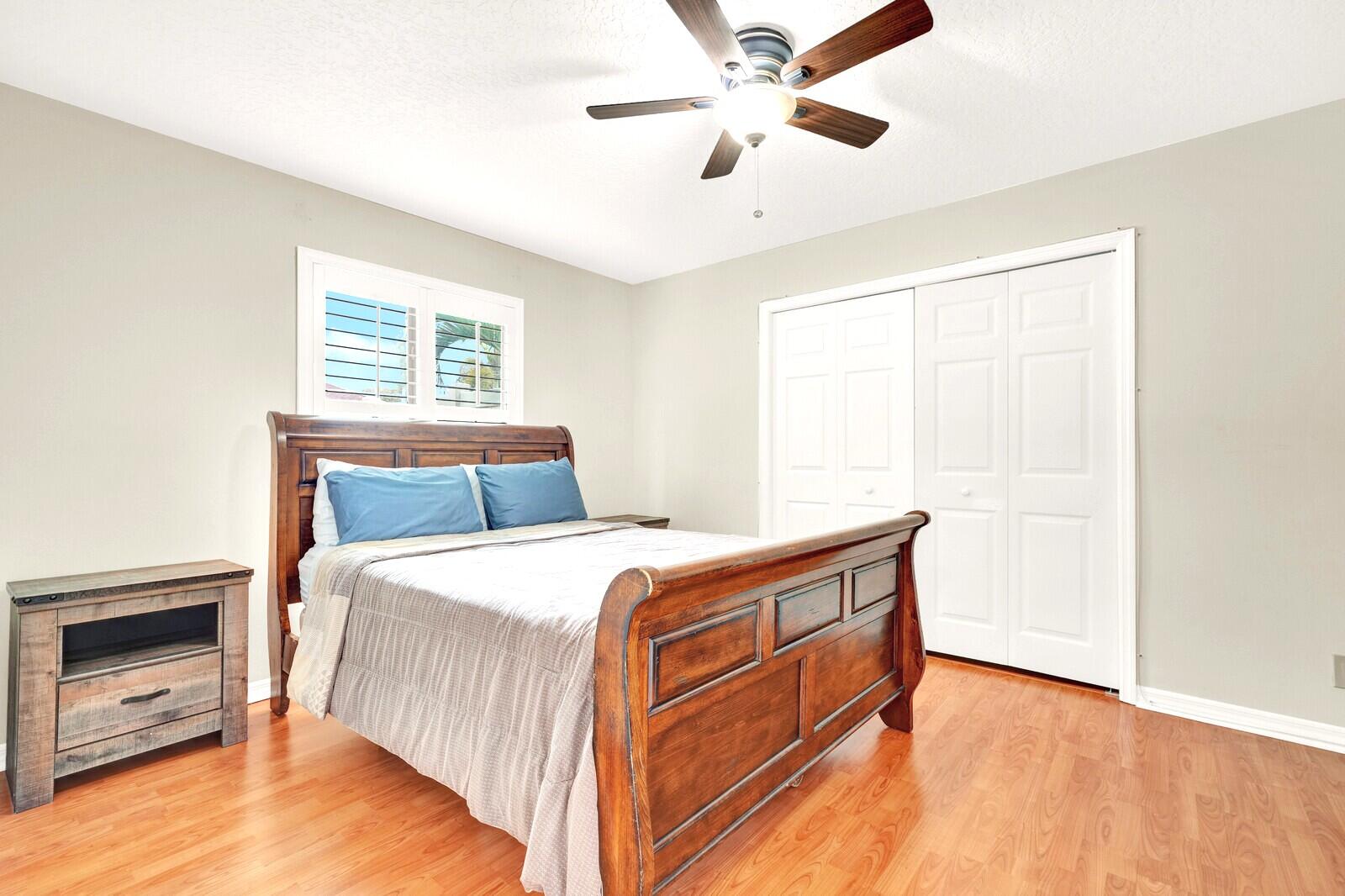 SUGAR POND MANOR OF WELLINGTON - Residential