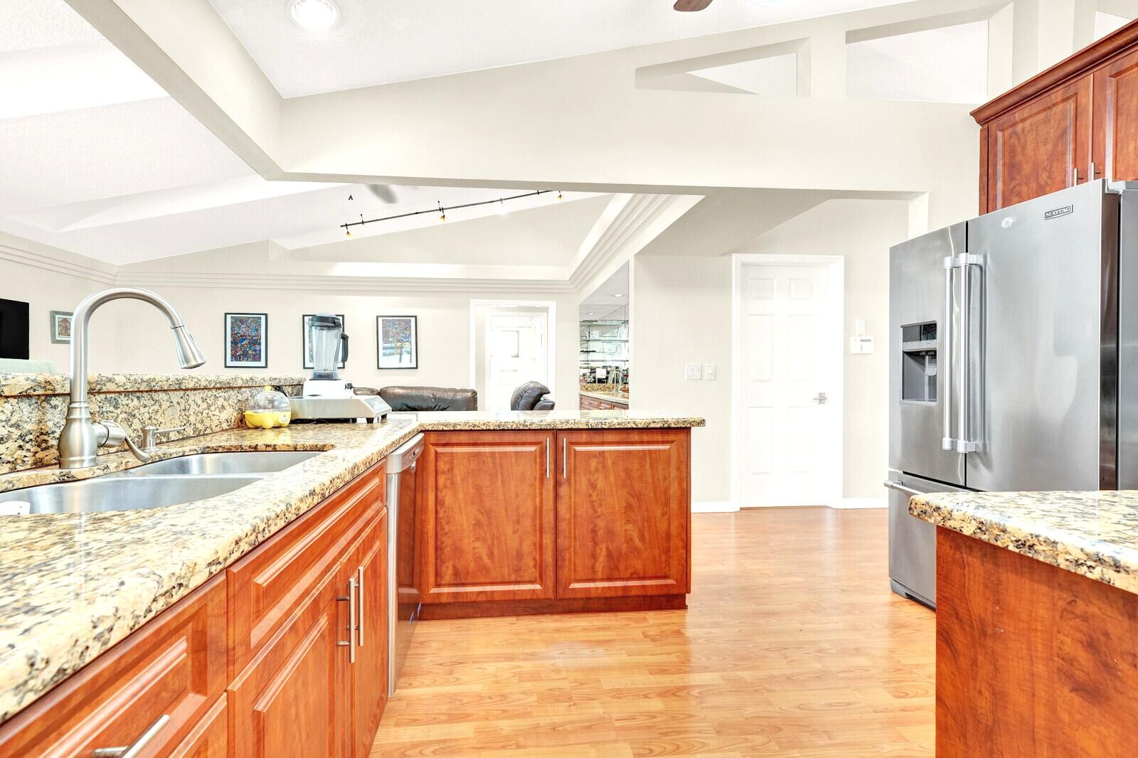 SUGAR POND MANOR OF WELLINGTON - Residential