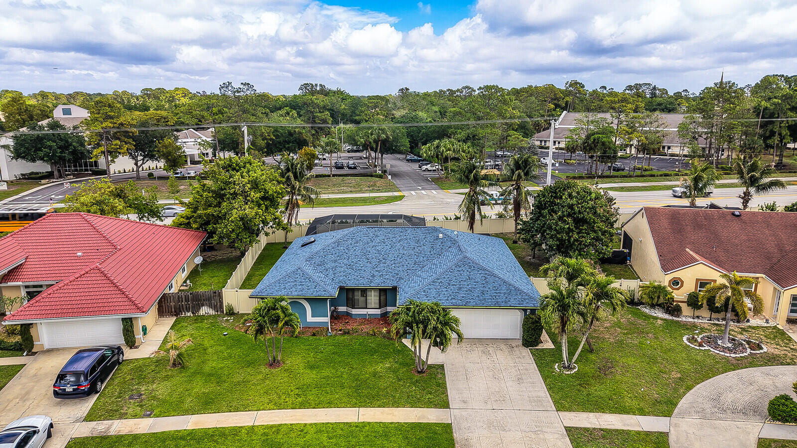 SUGAR POND MANOR OF WELLINGTON - Residential