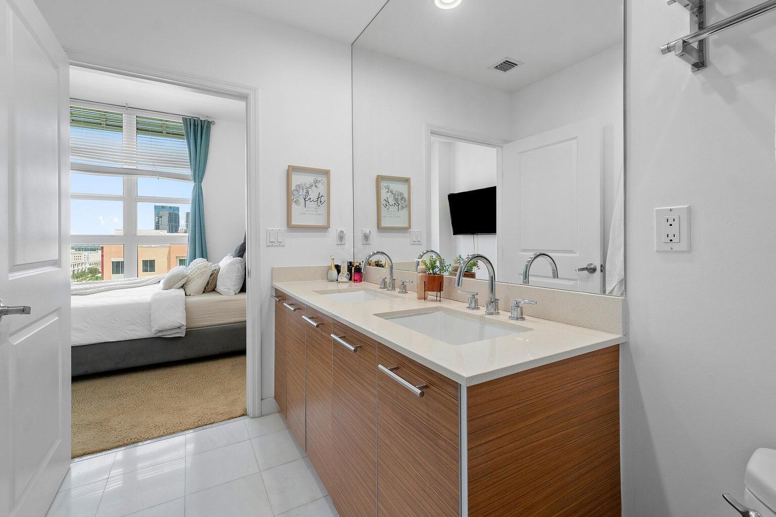 CITY PALMS CONDO - Residential