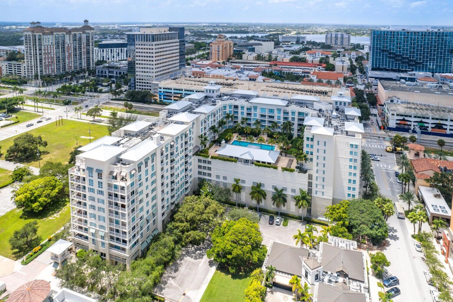 CITY PALMS CONDO - Residential