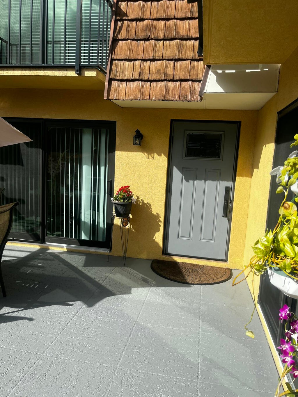 Photo of 1001 10TH Lane, Greenacres, FL 33463 (MLS # B26091262)