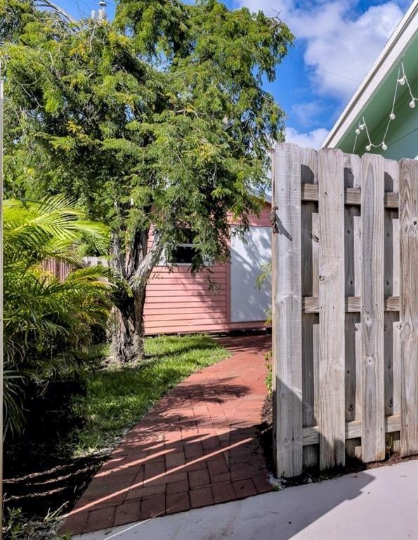 Connor Estates 29-38 B - Residential Lease