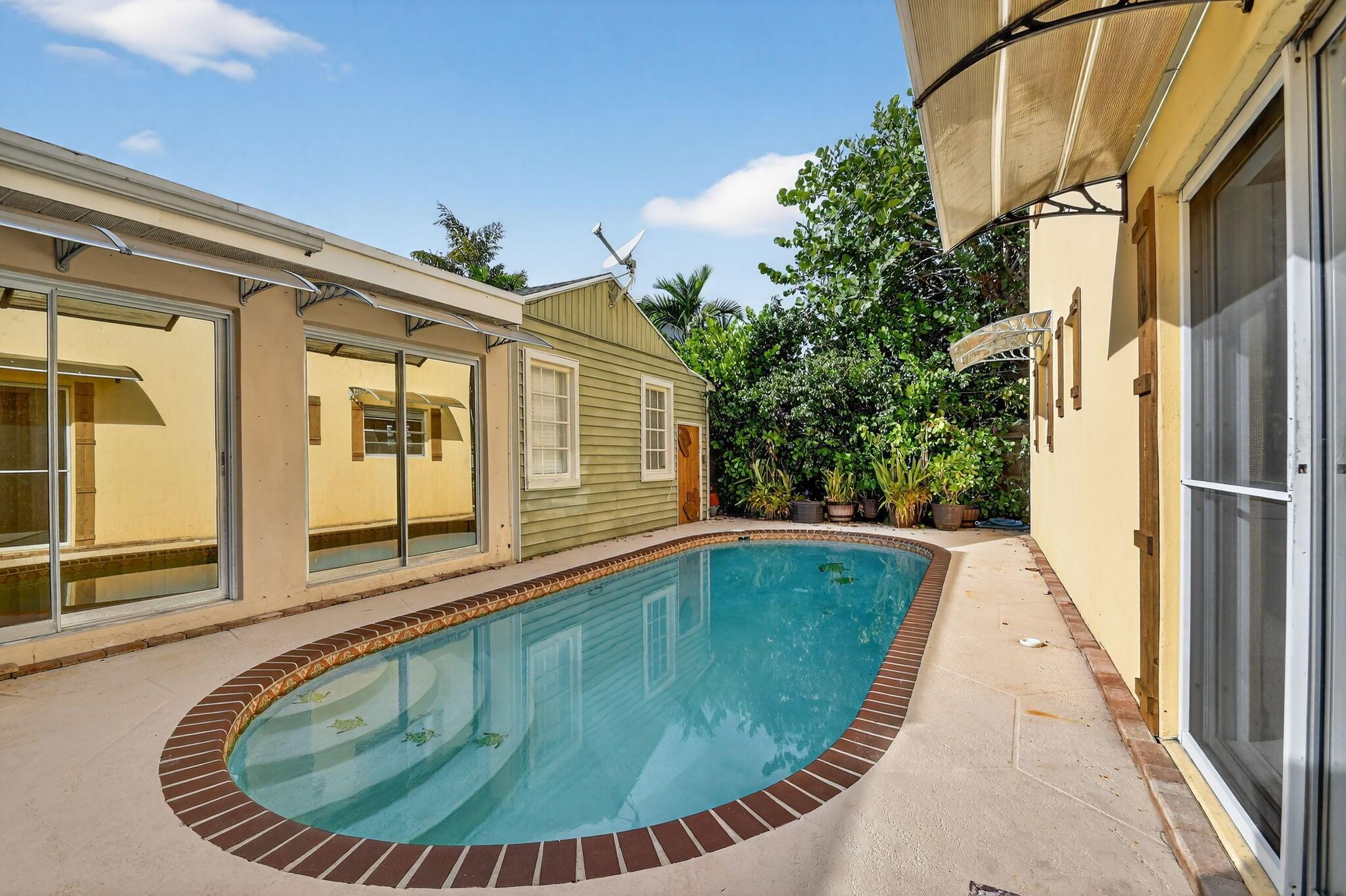 LAKE WORTH TOWN OF - Residential Lease