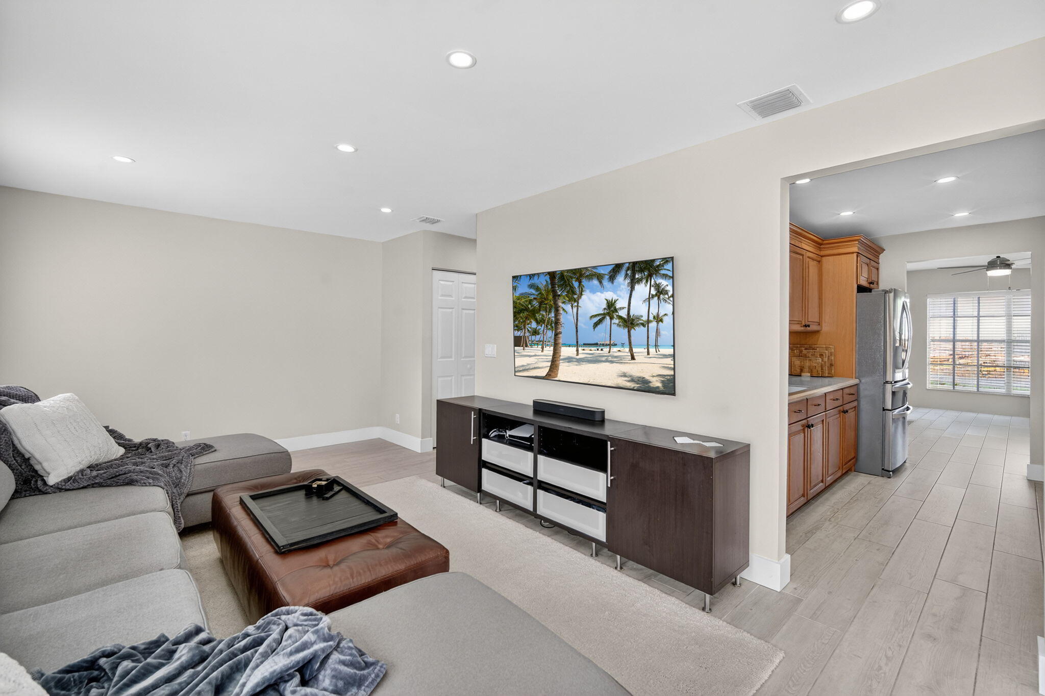 HILLSBORO COUNTRY CLUB - Residential