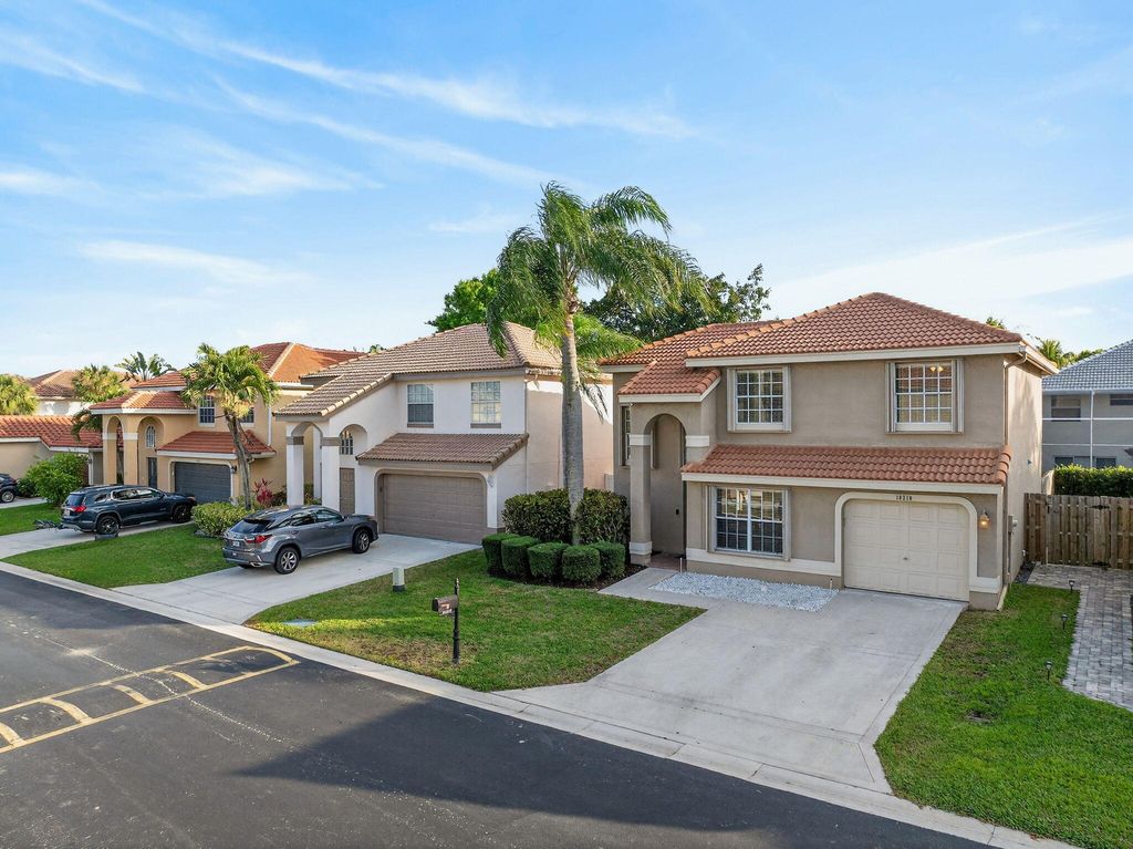 Photo of 10210 Breezeway Place, Boca Raton, FL 33428 (MLS # B26000442)